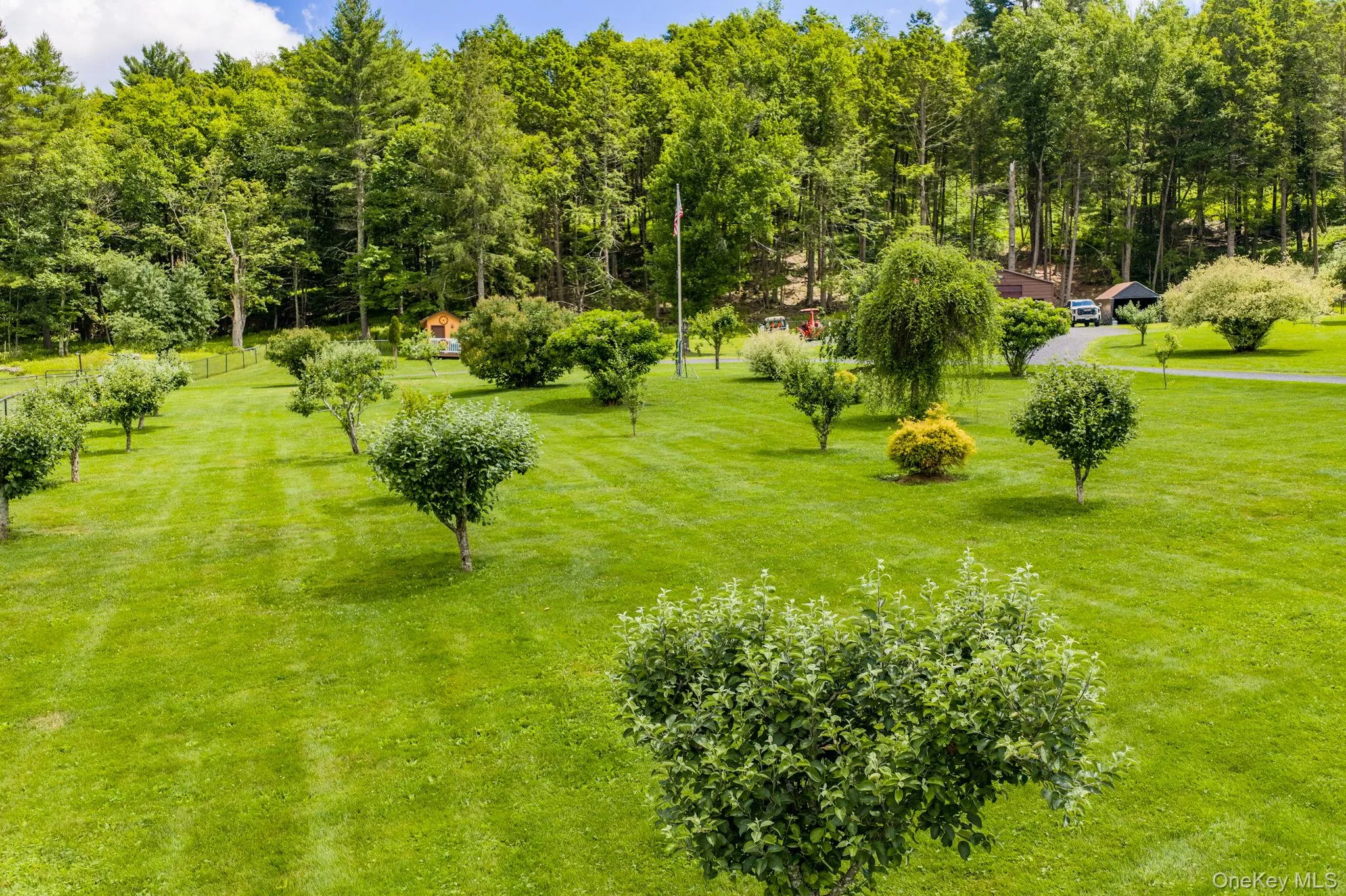143 S Maplewood Road, Thompson, NY, 7 Bedrooms Bedrooms, 12 Rooms Rooms,4 BathroomsBathrooms,Residential,For Rent,S Maplewood,0,1019474 143 S Maplewood Road, Thompson, NY, 7 Bedrooms Bedrooms, 12 Rooms Rooms,4 BathroomsBathrooms,Residential,For Rent,S Maplewood,0,1019474