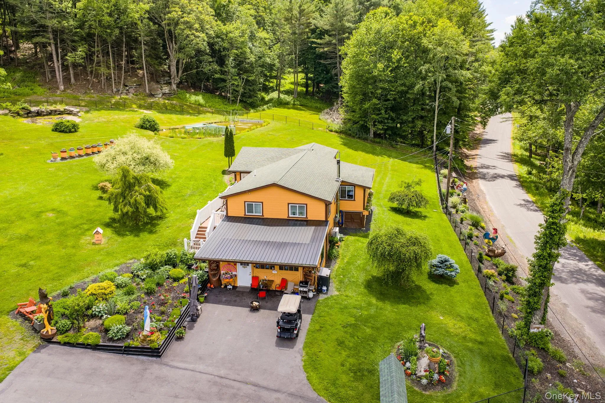 143 S Maplewood Road, Thompson, NY, 7 Bedrooms Bedrooms, 12 Rooms Rooms,4 BathroomsBathrooms,Residential,For Rent,S Maplewood,0,1019474 143 S Maplewood Road, Thompson, NY, 7 Bedrooms Bedrooms, 12 Rooms Rooms,4 BathroomsBathrooms,Residential,For Rent,S Maplewood,0,1019474