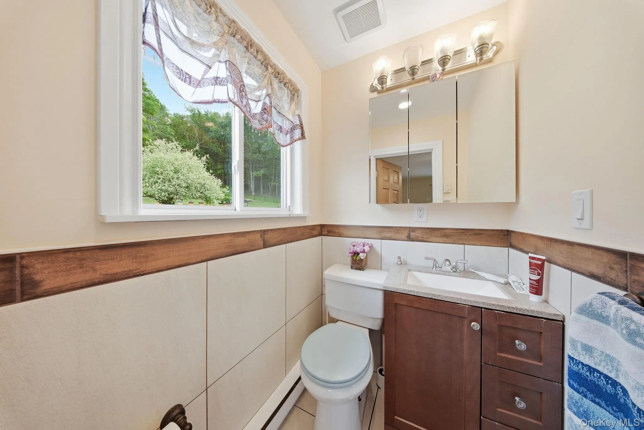 143 S Maplewood Road, Thompson, NY, 7 Bedrooms Bedrooms, 12 Rooms Rooms,4 BathroomsBathrooms,Residential,For Rent,S Maplewood,0,1019474 143 S Maplewood Road, Thompson, NY, 7 Bedrooms Bedrooms, 12 Rooms Rooms,4 BathroomsBathrooms,Residential,For Rent,S Maplewood,0,1019474