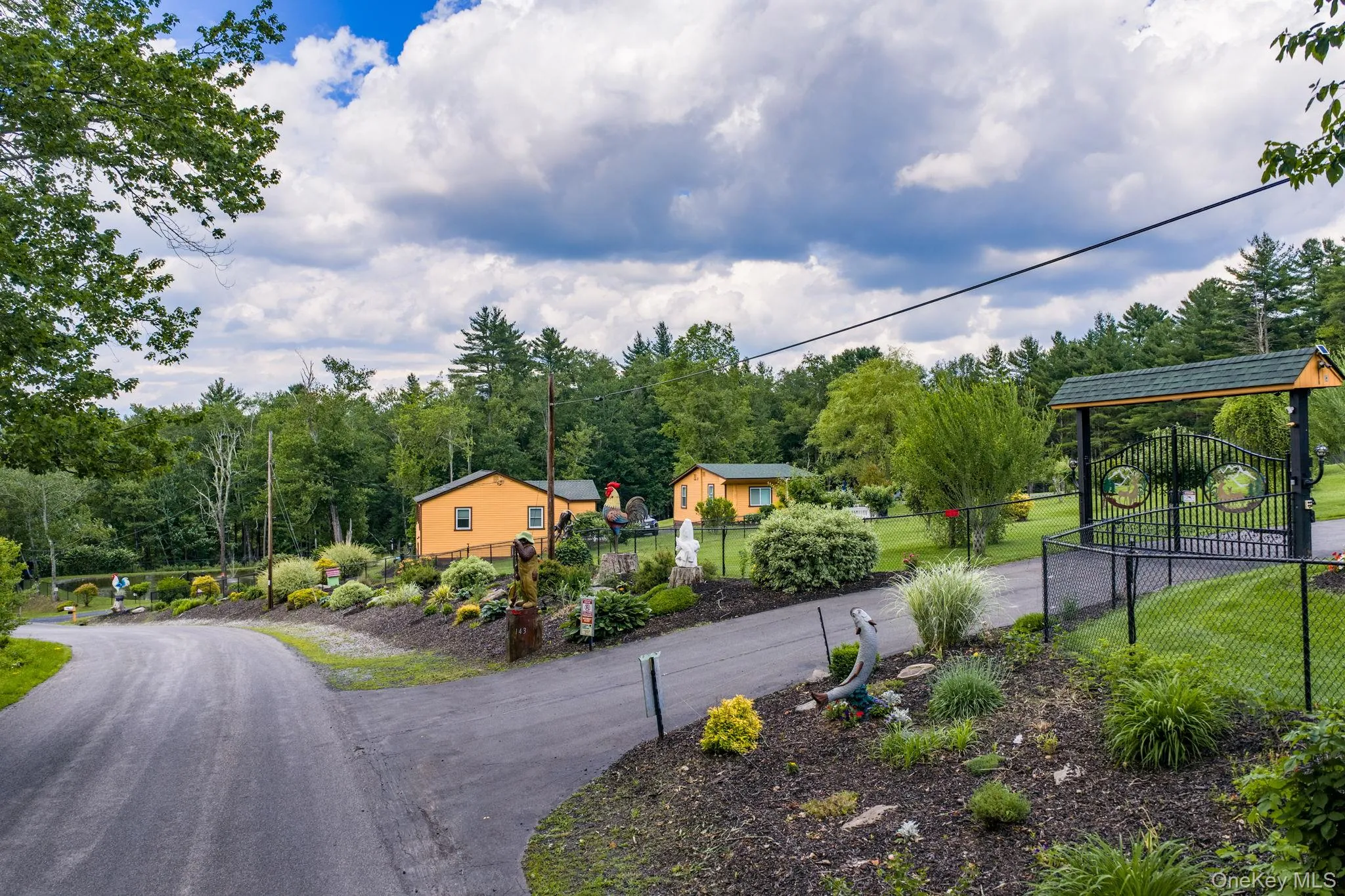143 S Maplewood Road, Thompson, NY, 7 Bedrooms Bedrooms, 12 Rooms Rooms,4 BathroomsBathrooms,Residential,For Rent,S Maplewood,0,1019474 143 S Maplewood Road, Thompson, NY, 7 Bedrooms Bedrooms, 12 Rooms Rooms,4 BathroomsBathrooms,Residential,For Rent,S Maplewood,0,1019474