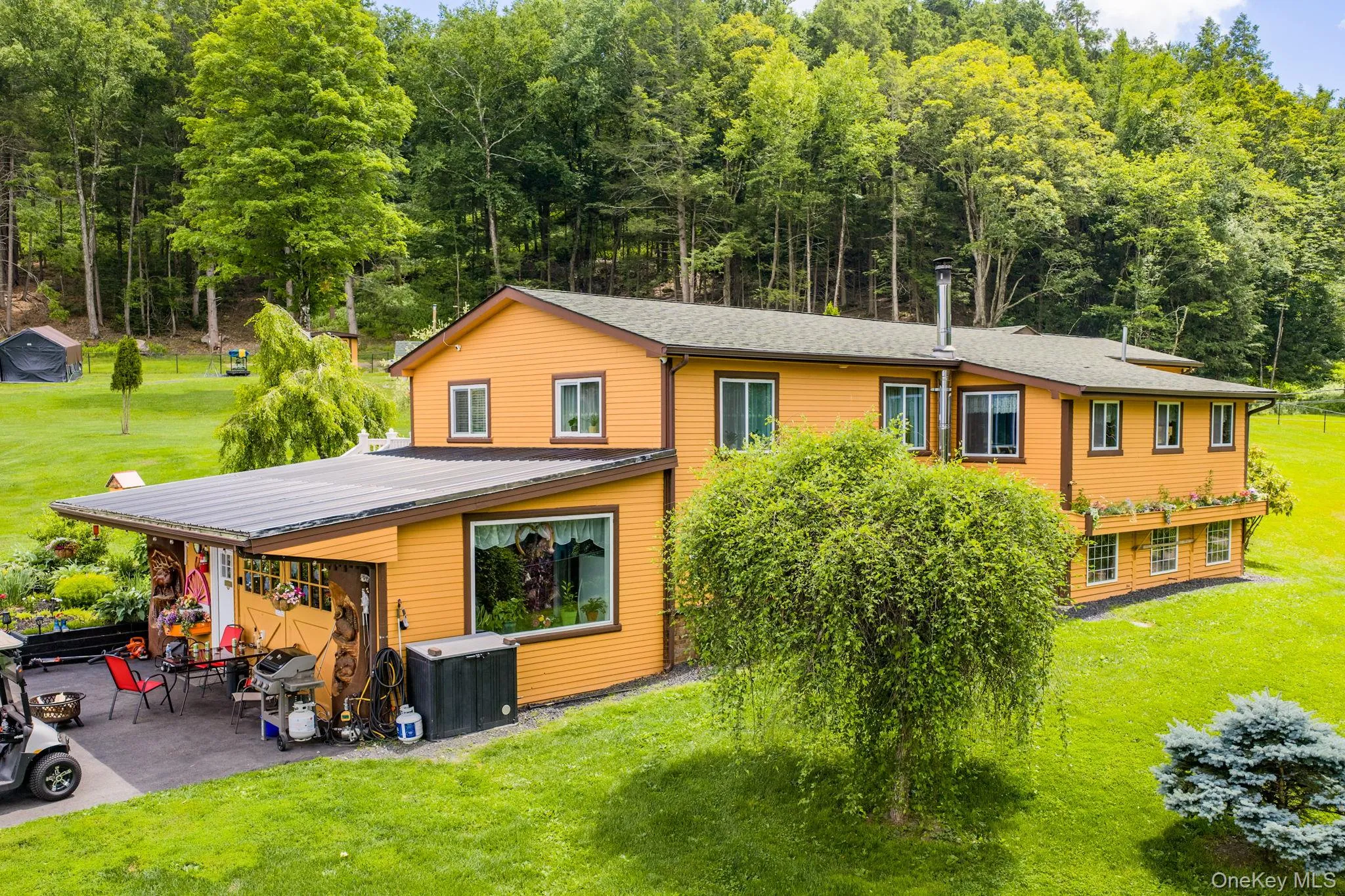 143 S Maplewood Road, Thompson, NY, 7 Bedrooms Bedrooms, 12 Rooms Rooms,4 BathroomsBathrooms,Residential,For Rent,S Maplewood,0,1019474 143 S Maplewood Road, Thompson, NY, 7 Bedrooms Bedrooms, 12 Rooms Rooms,4 BathroomsBathrooms,Residential,For Rent,S Maplewood,0,1019474
