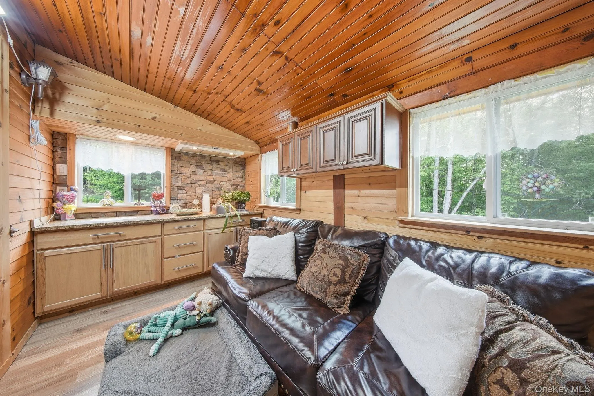 143 S Maplewood Road, Thompson, NY, 7 Bedrooms Bedrooms, 12 Rooms Rooms,4 BathroomsBathrooms,Residential,For Rent,S Maplewood,0,1019474 143 S Maplewood Road, Thompson, NY, 7 Bedrooms Bedrooms, 12 Rooms Rooms,4 BathroomsBathrooms,Residential,For Rent,S Maplewood,0,1019474