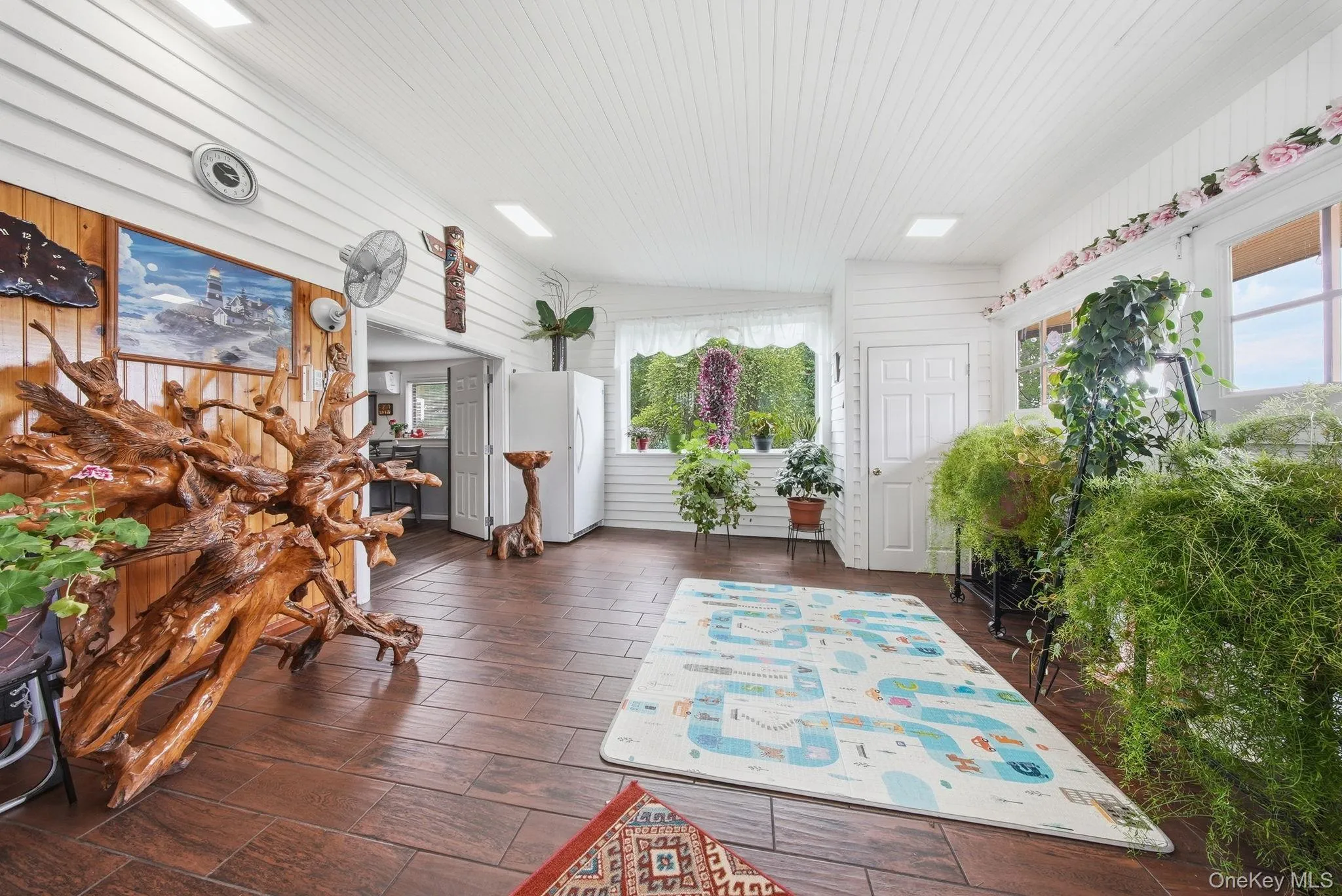 143 S Maplewood Road, Thompson, NY, 7 Bedrooms Bedrooms, 12 Rooms Rooms,4 BathroomsBathrooms,Residential,For Rent,S Maplewood,0,1019474 143 S Maplewood Road, Thompson, NY, 7 Bedrooms Bedrooms, 12 Rooms Rooms,4 BathroomsBathrooms,Residential,For Rent,S Maplewood,0,1019474