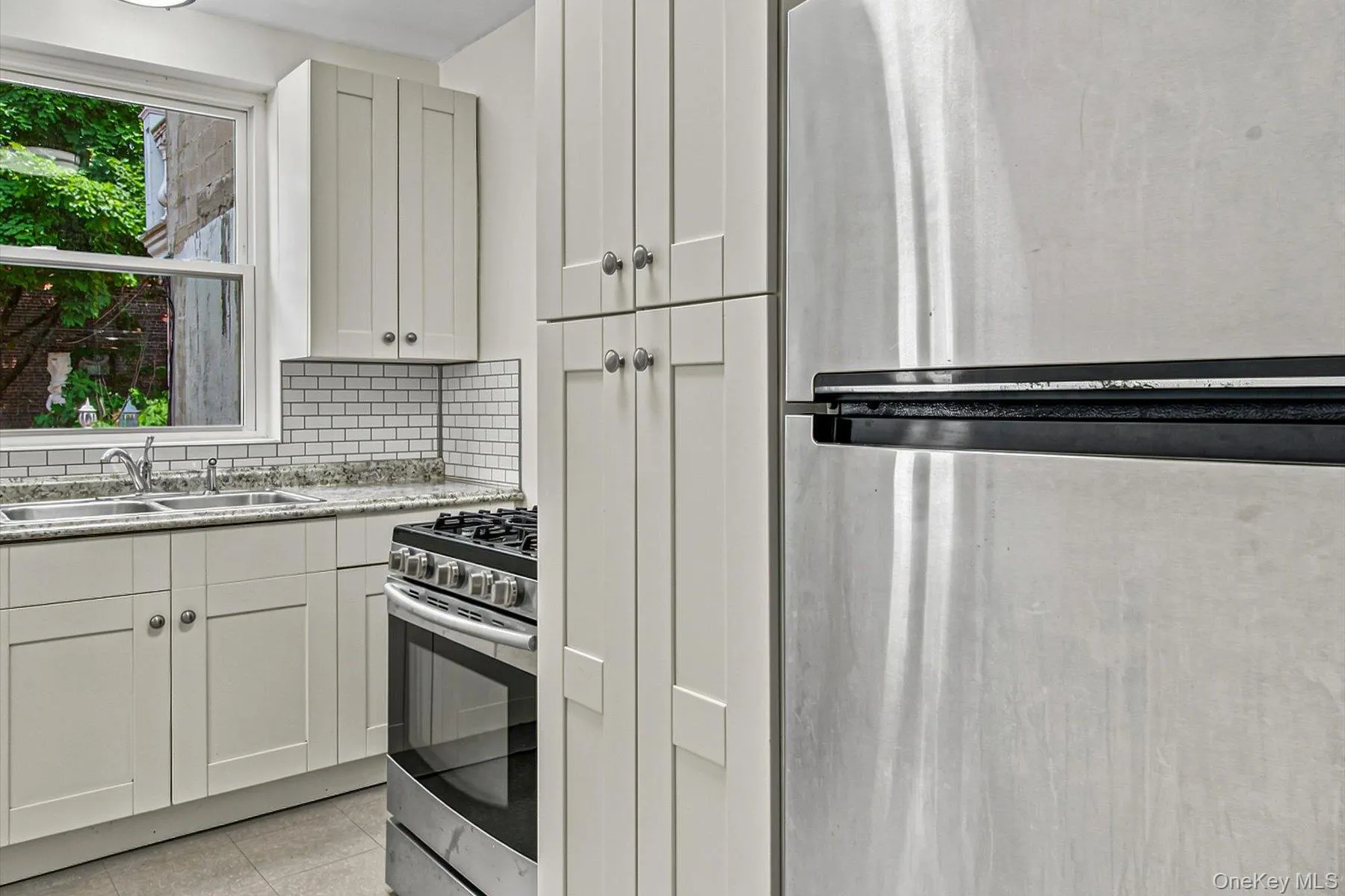2046 26th Street, New York, NY, 3 Bedrooms Bedrooms, 5 Rooms Rooms,1 BathroomBathrooms,Residential,For Rent,26th,0,1019485 2046 26th Street, New York, NY, 3 Bedrooms Bedrooms, 5 Rooms Rooms,1 BathroomBathrooms,Residential,For Rent,26th,0,1019485