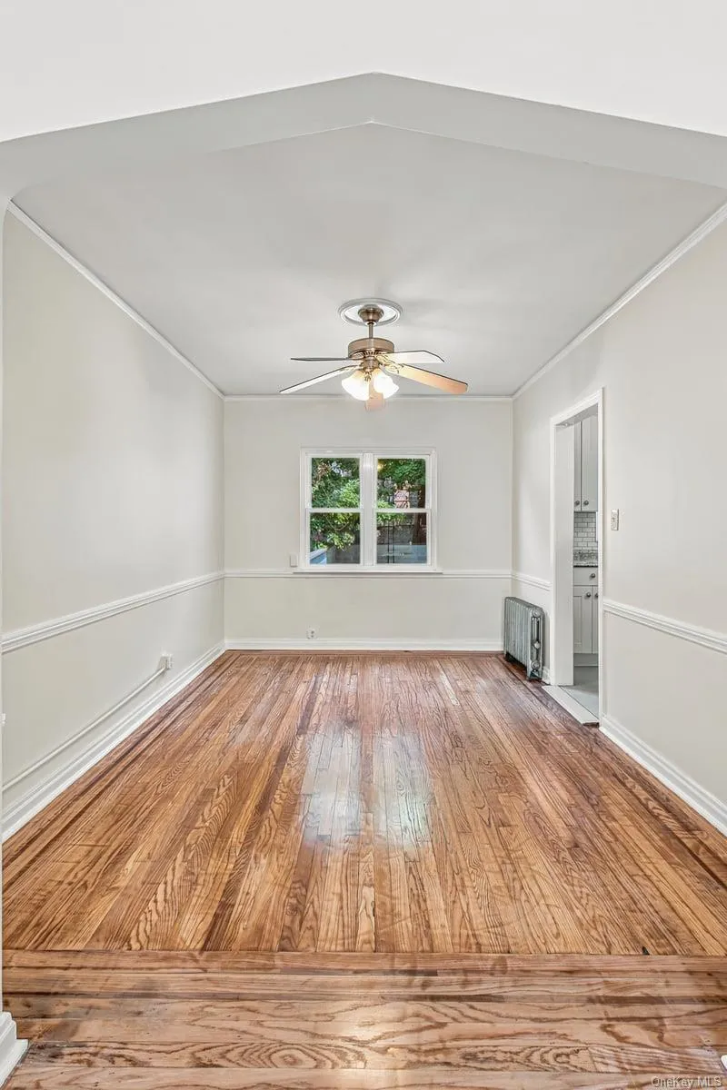 2046 26th Street, New York, NY, 3 Bedrooms Bedrooms, 5 Rooms Rooms,1 BathroomBathrooms,Residential,For Rent,26th,0,1019485 2046 26th Street, New York, NY, 3 Bedrooms Bedrooms, 5 Rooms Rooms,1 BathroomBathrooms,Residential,For Rent,26th,0,1019485