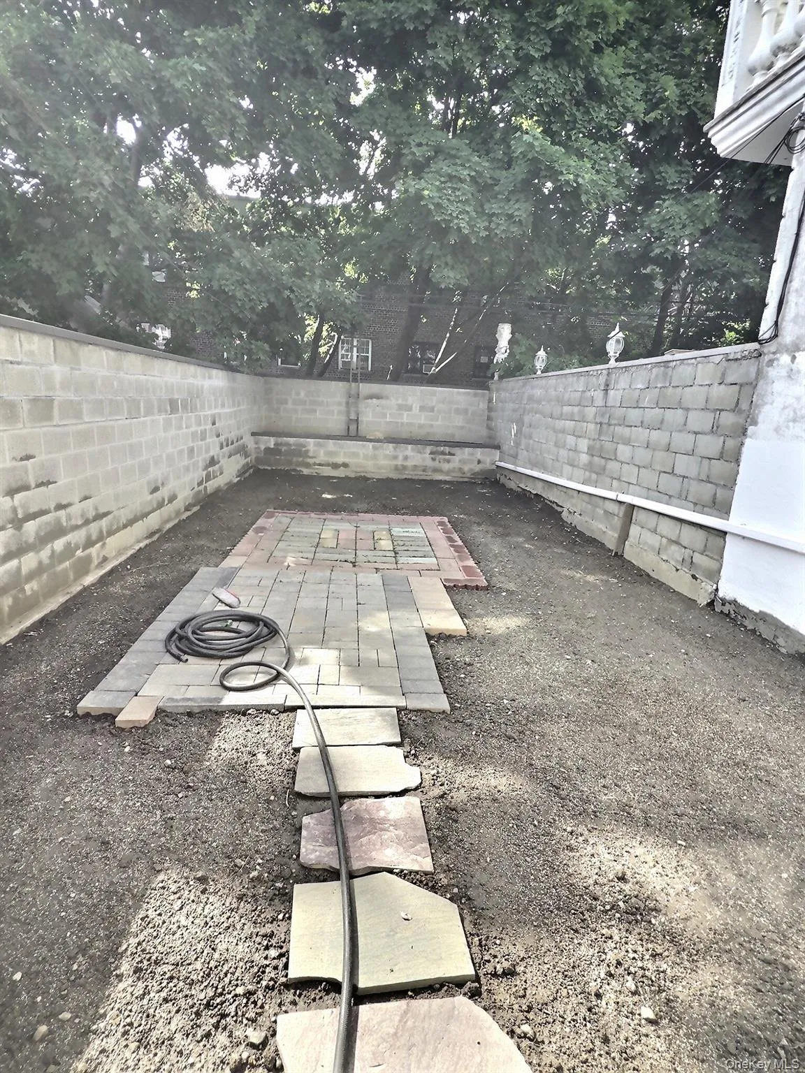 2046 26th Street, New York, NY, 3 Bedrooms Bedrooms, 5 Rooms Rooms,1 BathroomBathrooms,Residential,For Rent,26th,0,1019485 2046 26th Street, New York, NY, 3 Bedrooms Bedrooms, 5 Rooms Rooms,1 BathroomBathrooms,Residential,For Rent,26th,0,1019485