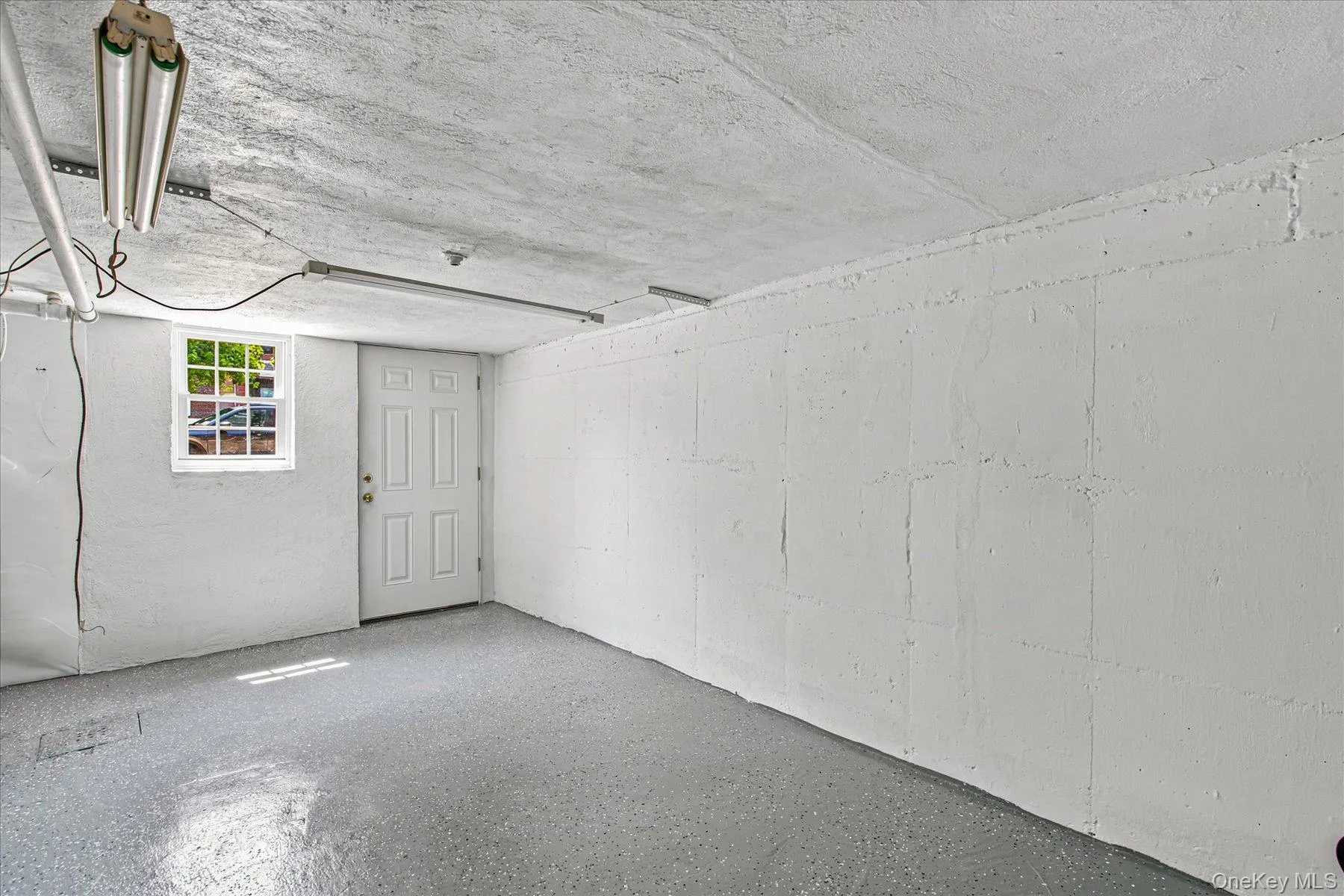 2046 26th Street, New York, NY, 3 Bedrooms Bedrooms, 5 Rooms Rooms,1 BathroomBathrooms,Residential,For Rent,26th,0,1019485 2046 26th Street, New York, NY, 3 Bedrooms Bedrooms, 5 Rooms Rooms,1 BathroomBathrooms,Residential,For Rent,26th,0,1019485