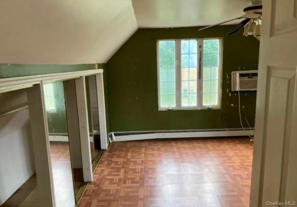 40 East Avenue, Hempstead, NY, 4 Bedrooms Bedrooms, 8 Rooms Rooms,2 BathroomsBathrooms,Residential,For Rent,East,0,1019487 40 East Avenue, Hempstead, NY, 4 Bedrooms Bedrooms, 8 Rooms Rooms,2 BathroomsBathrooms,Residential,For Rent,East,0,1019487