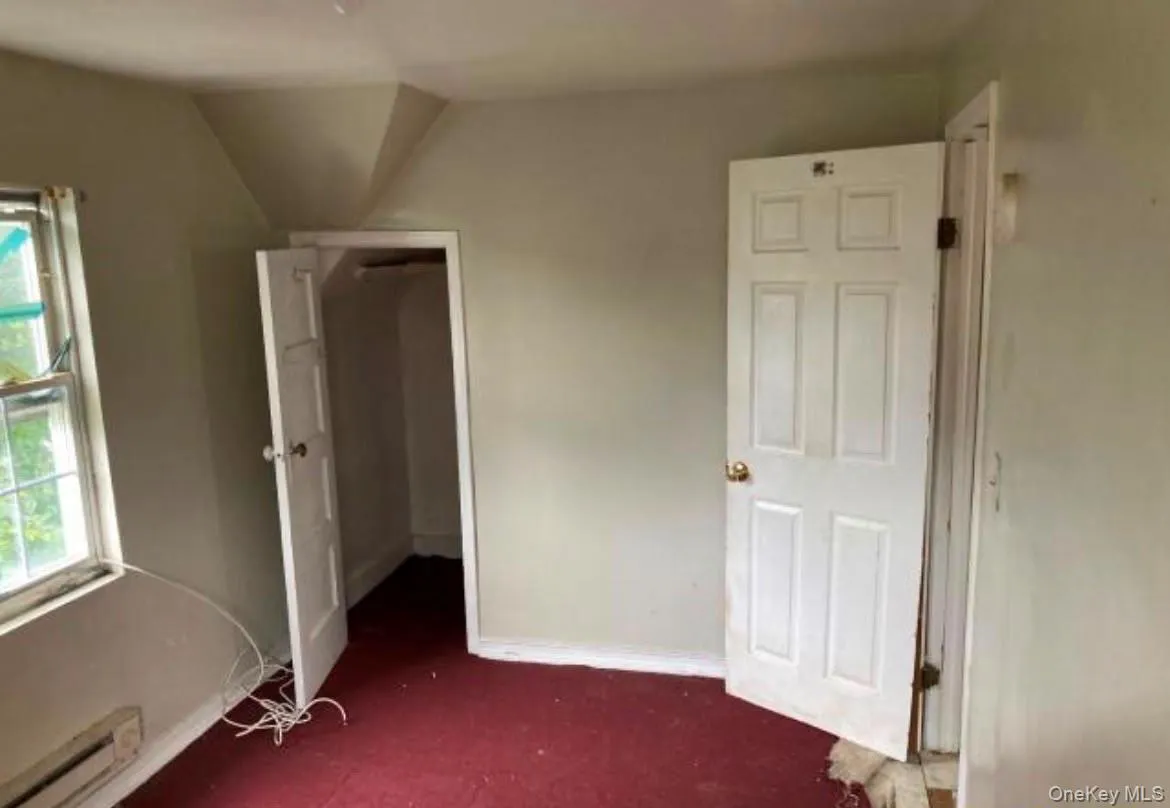 40 East Avenue, Hempstead, NY, 4 Bedrooms Bedrooms, 8 Rooms Rooms,2 BathroomsBathrooms,Residential,For Rent,East,0,1019487 40 East Avenue, Hempstead, NY, 4 Bedrooms Bedrooms, 8 Rooms Rooms,2 BathroomsBathrooms,Residential,For Rent,East,0,1019487