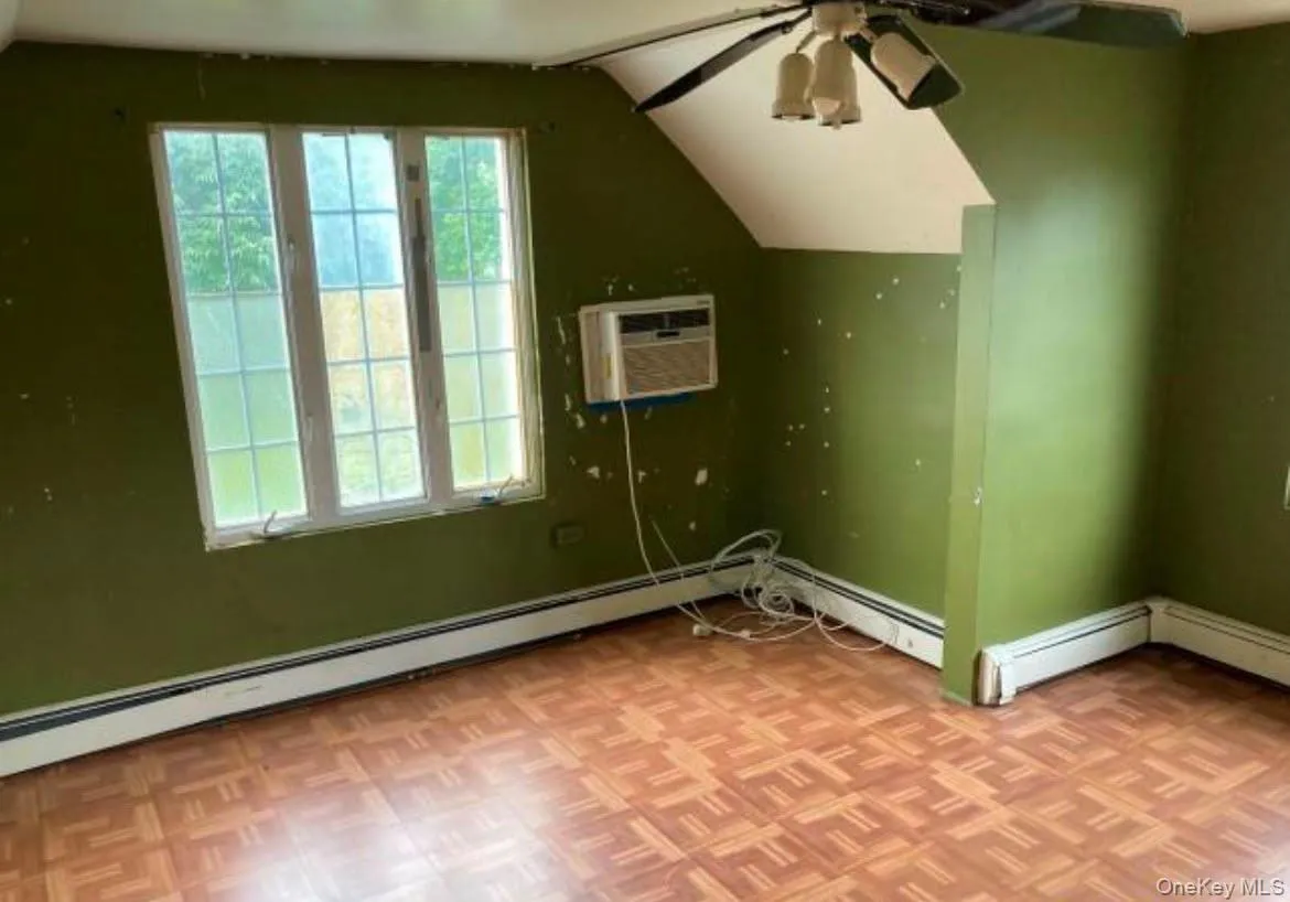 40 East Avenue, Hempstead, NY, 4 Bedrooms Bedrooms, 8 Rooms Rooms,2 BathroomsBathrooms,Residential,For Rent,East,0,1019487 40 East Avenue, Hempstead, NY, 4 Bedrooms Bedrooms, 8 Rooms Rooms,2 BathroomsBathrooms,Residential,For Rent,East,0,1019487