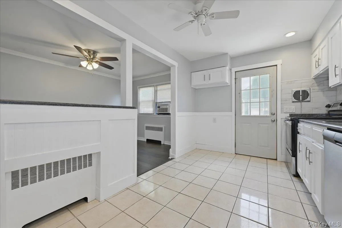 258 Marguerite Avenue, Hempstead, NY, 4 Bedrooms Bedrooms, 8 Rooms Rooms,2 BathroomsBathrooms,Residential,For Rent,Marguerite,0,1019489 258 Marguerite Avenue, Hempstead, NY, 4 Bedrooms Bedrooms, 8 Rooms Rooms,2 BathroomsBathrooms,Residential,For Rent,Marguerite,0,1019489