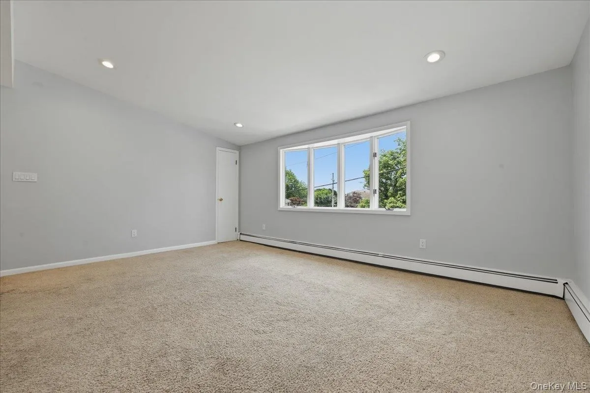258 Marguerite Avenue, Hempstead, NY, 4 Bedrooms Bedrooms, 8 Rooms Rooms,2 BathroomsBathrooms,Residential,For Rent,Marguerite,0,1019489 258 Marguerite Avenue, Hempstead, NY, 4 Bedrooms Bedrooms, 8 Rooms Rooms,2 BathroomsBathrooms,Residential,For Rent,Marguerite,0,1019489