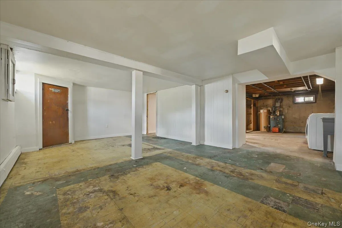 258 Marguerite Avenue, Hempstead, NY, 4 Bedrooms Bedrooms, 8 Rooms Rooms,2 BathroomsBathrooms,Residential,For Rent,Marguerite,0,1019489 258 Marguerite Avenue, Hempstead, NY, 4 Bedrooms Bedrooms, 8 Rooms Rooms,2 BathroomsBathrooms,Residential,For Rent,Marguerite,0,1019489