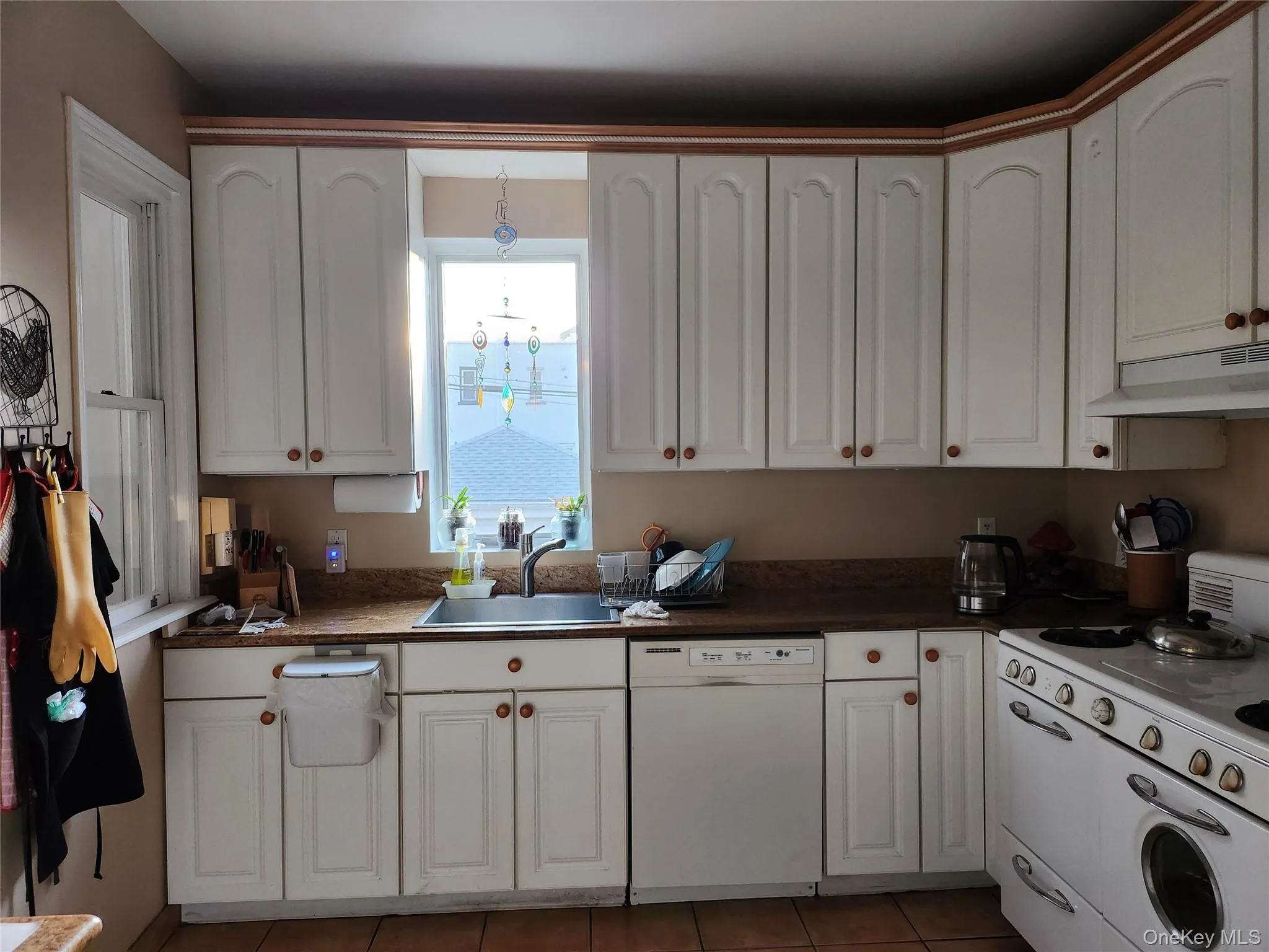 30-34 85th Street, New York, NY, 3 Bedrooms Bedrooms, 6 Rooms Rooms,2 BathroomsBathrooms,Residential,For Rent,85th,0,1019491 30-34 85th Street, New York, NY, 3 Bedrooms Bedrooms, 6 Rooms Rooms,2 BathroomsBathrooms,Residential,For Rent,85th,0,1019491