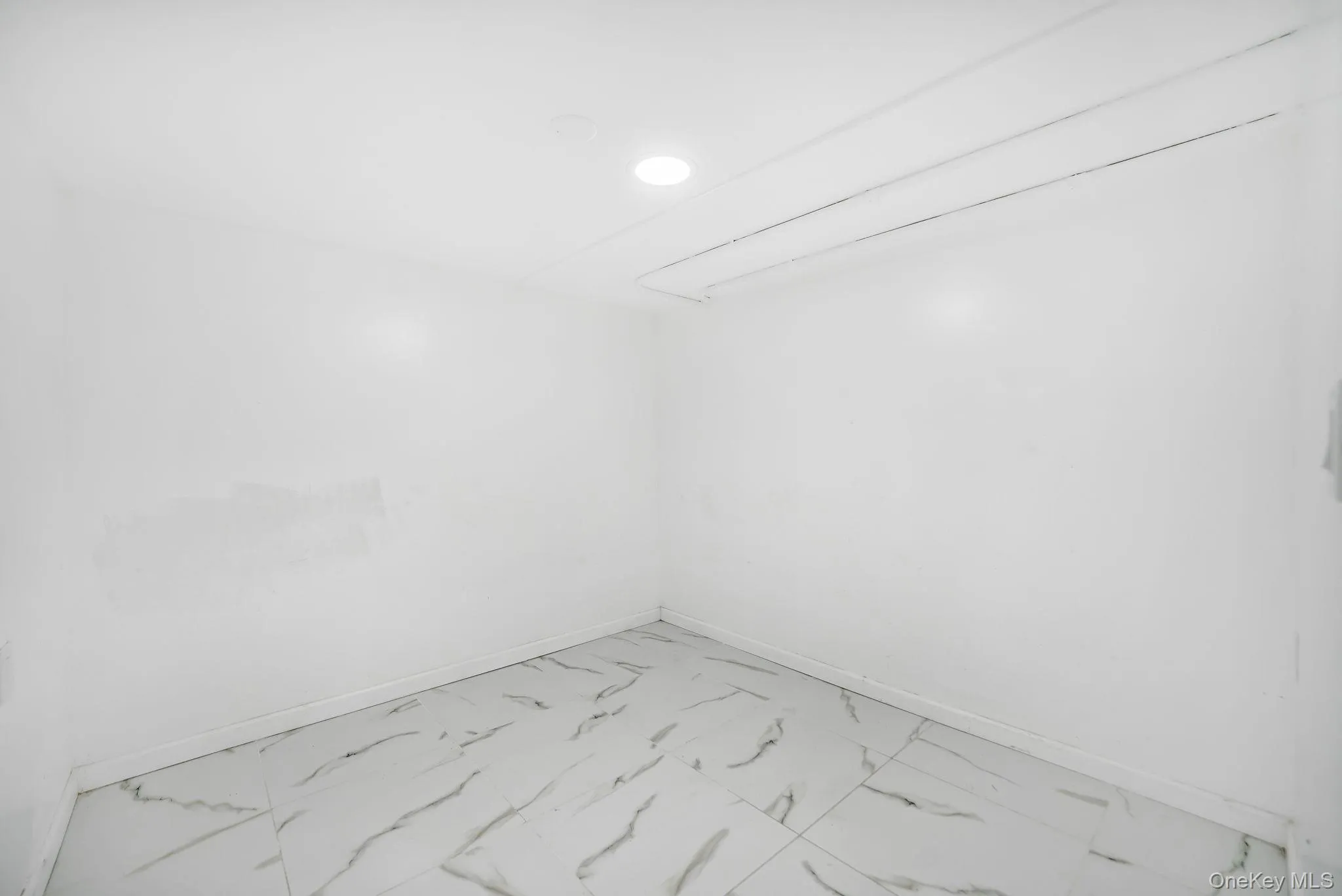 2067 Chatterton Avenue, New York, NY, 3 Bedrooms Bedrooms, 8 Rooms Rooms,2 BathroomsBathrooms,Residential,For Rent,Chatterton,0,1019492 2067 Chatterton Avenue, New York, NY, 3 Bedrooms Bedrooms, 8 Rooms Rooms,2 BathroomsBathrooms,Residential,For Rent,Chatterton,0,1019492