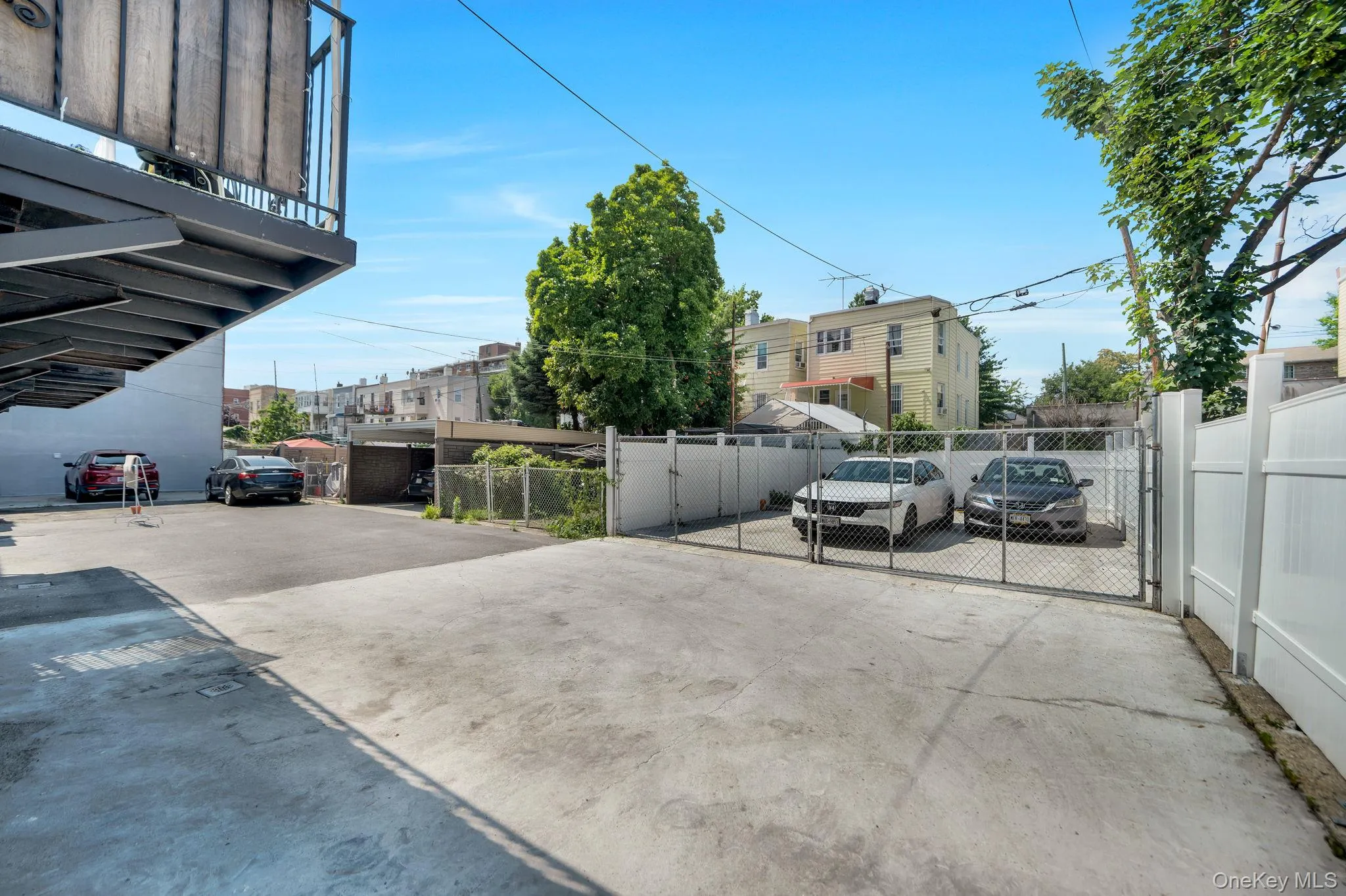 2067 Chatterton Avenue, New York, NY, 3 Bedrooms Bedrooms, 8 Rooms Rooms,2 BathroomsBathrooms,Residential,For Rent,Chatterton,0,1019492 2067 Chatterton Avenue, New York, NY, 3 Bedrooms Bedrooms, 8 Rooms Rooms,2 BathroomsBathrooms,Residential,For Rent,Chatterton,0,1019492