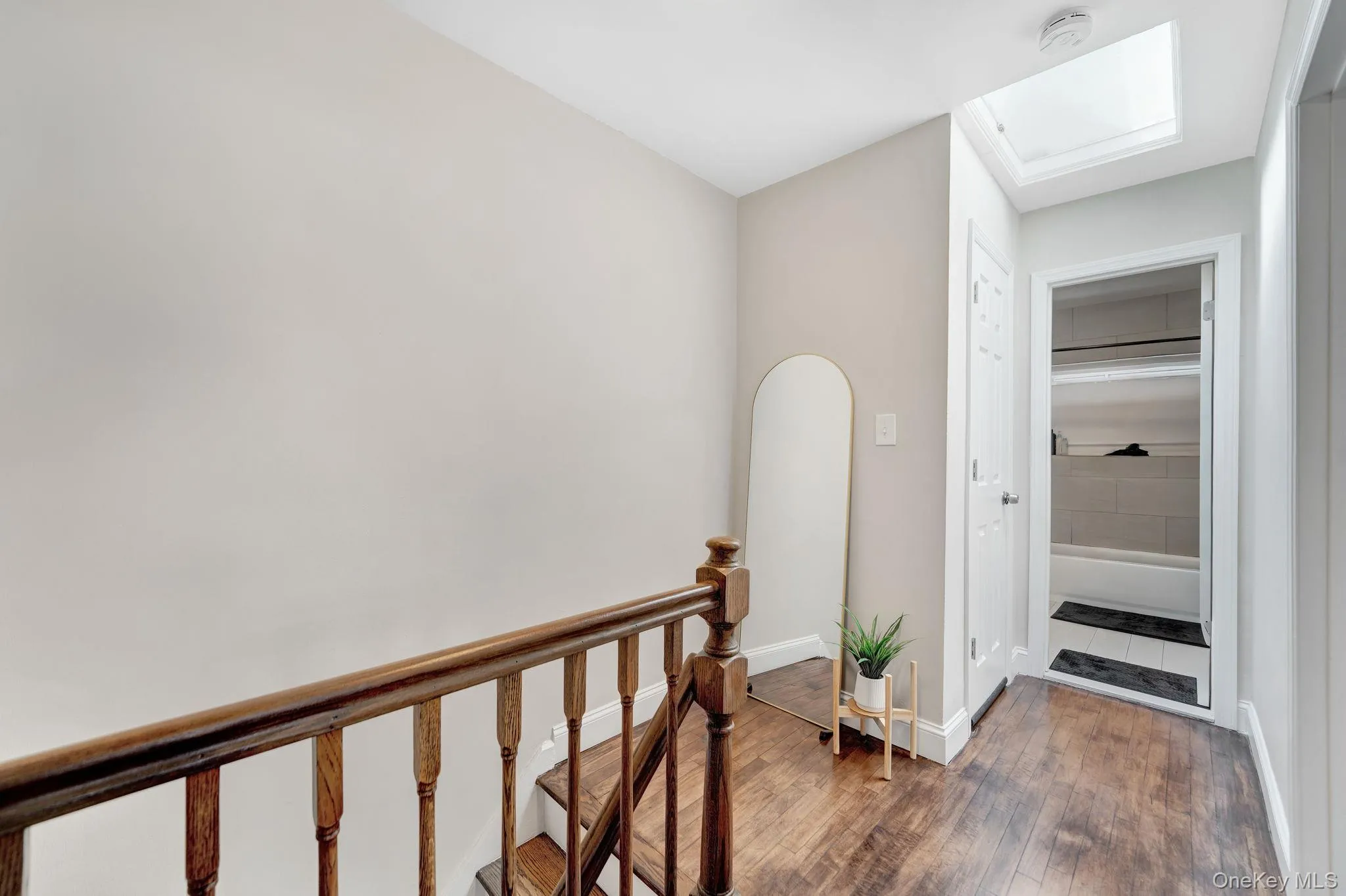 2067 Chatterton Avenue, New York, NY, 3 Bedrooms Bedrooms, 8 Rooms Rooms,2 BathroomsBathrooms,Residential,For Rent,Chatterton,0,1019492 2067 Chatterton Avenue, New York, NY, 3 Bedrooms Bedrooms, 8 Rooms Rooms,2 BathroomsBathrooms,Residential,For Rent,Chatterton,0,1019492