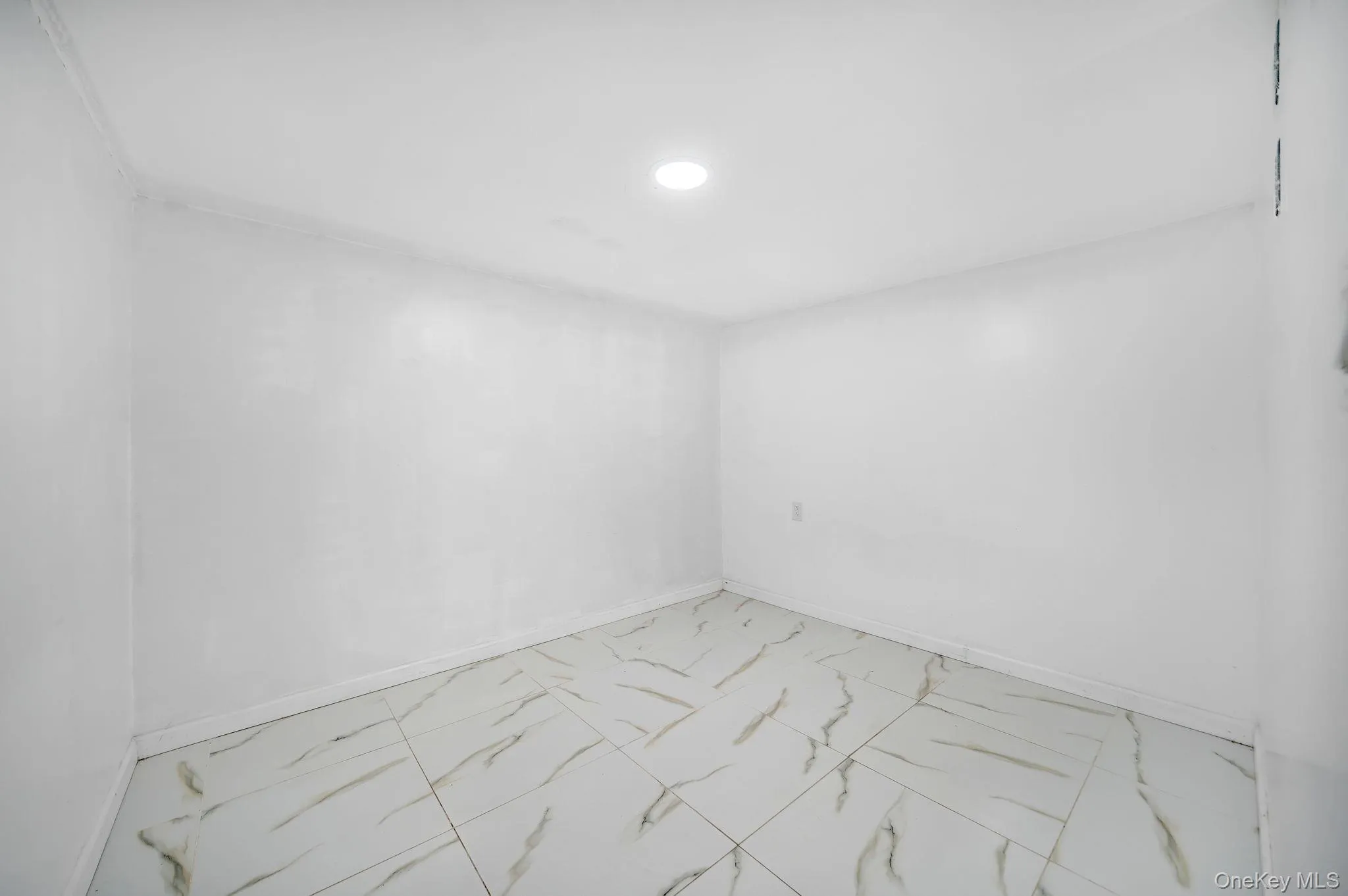 2067 Chatterton Avenue, New York, NY, 3 Bedrooms Bedrooms, 8 Rooms Rooms,2 BathroomsBathrooms,Residential,For Rent,Chatterton,0,1019492 2067 Chatterton Avenue, New York, NY, 3 Bedrooms Bedrooms, 8 Rooms Rooms,2 BathroomsBathrooms,Residential,For Rent,Chatterton,0,1019492