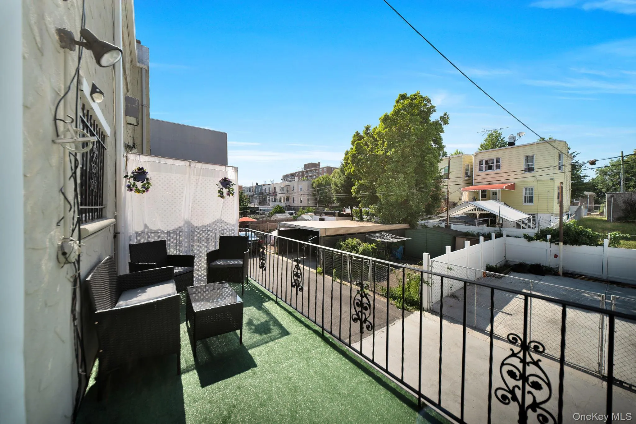 2067 Chatterton Avenue, New York, NY, 3 Bedrooms Bedrooms, 8 Rooms Rooms,2 BathroomsBathrooms,Residential,For Rent,Chatterton,0,1019492 2067 Chatterton Avenue, New York, NY, 3 Bedrooms Bedrooms, 8 Rooms Rooms,2 BathroomsBathrooms,Residential,For Rent,Chatterton,0,1019492