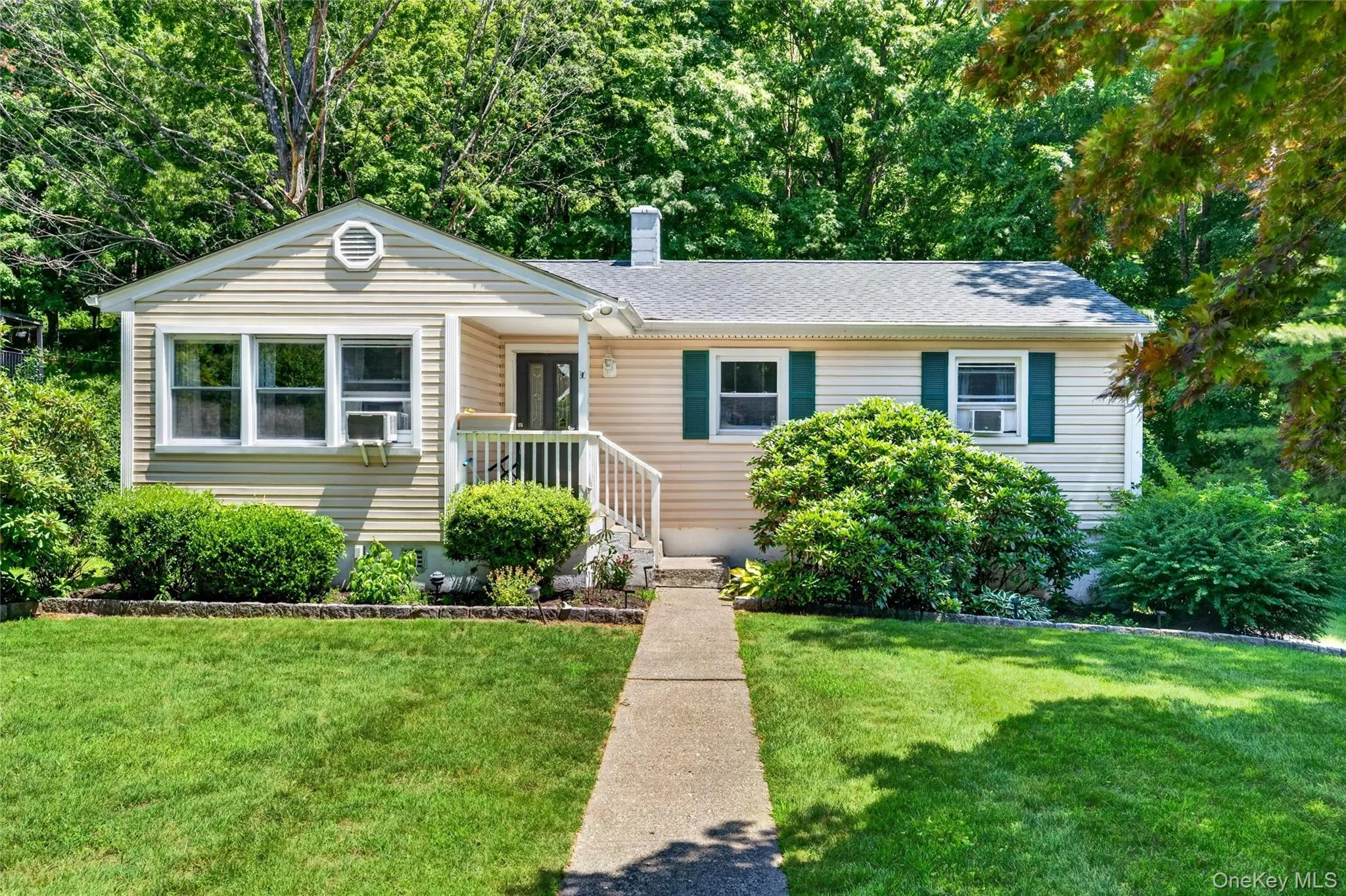 116 Chestnut Ridge Road, Carmel, NY, 3 Bedrooms Bedrooms, 7 Rooms Rooms,1 BathroomBathrooms,Residential,For Rent,Chestnut Ridge,0,1019498 116 Chestnut Ridge Road, Carmel, NY, 3 Bedrooms Bedrooms, 7 Rooms Rooms,1 BathroomBathrooms,Residential,For Rent,Chestnut Ridge,0,1019498
