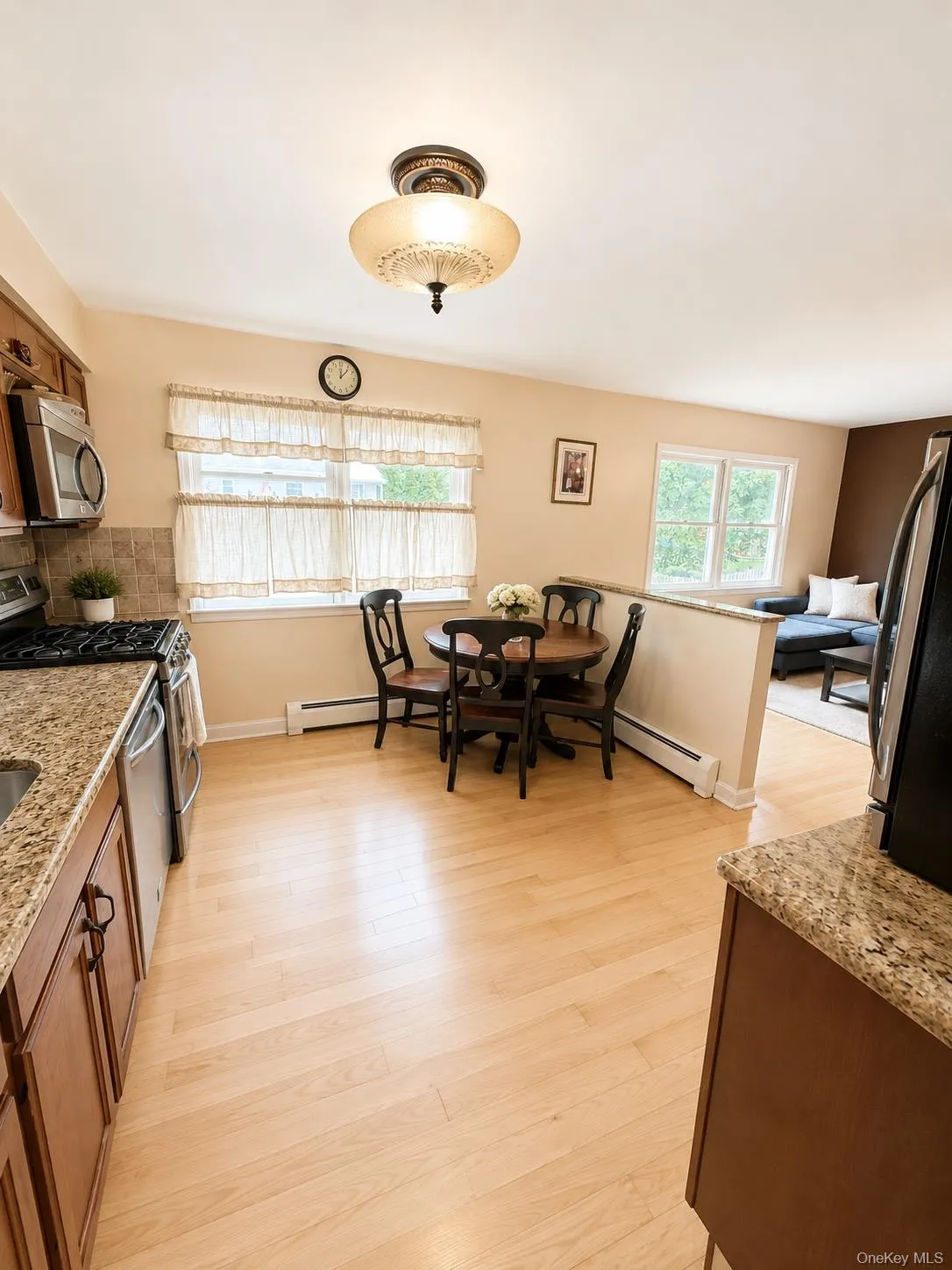 7 Twin Court, Orangetown, NY, 4 Bedrooms Bedrooms, 8 Rooms Rooms,2 BathroomsBathrooms,Residential,For Rent,Twin,0,1019502 7 Twin Court, Orangetown, NY, 4 Bedrooms Bedrooms, 8 Rooms Rooms,2 BathroomsBathrooms,Residential,For Rent,Twin,0,1019502