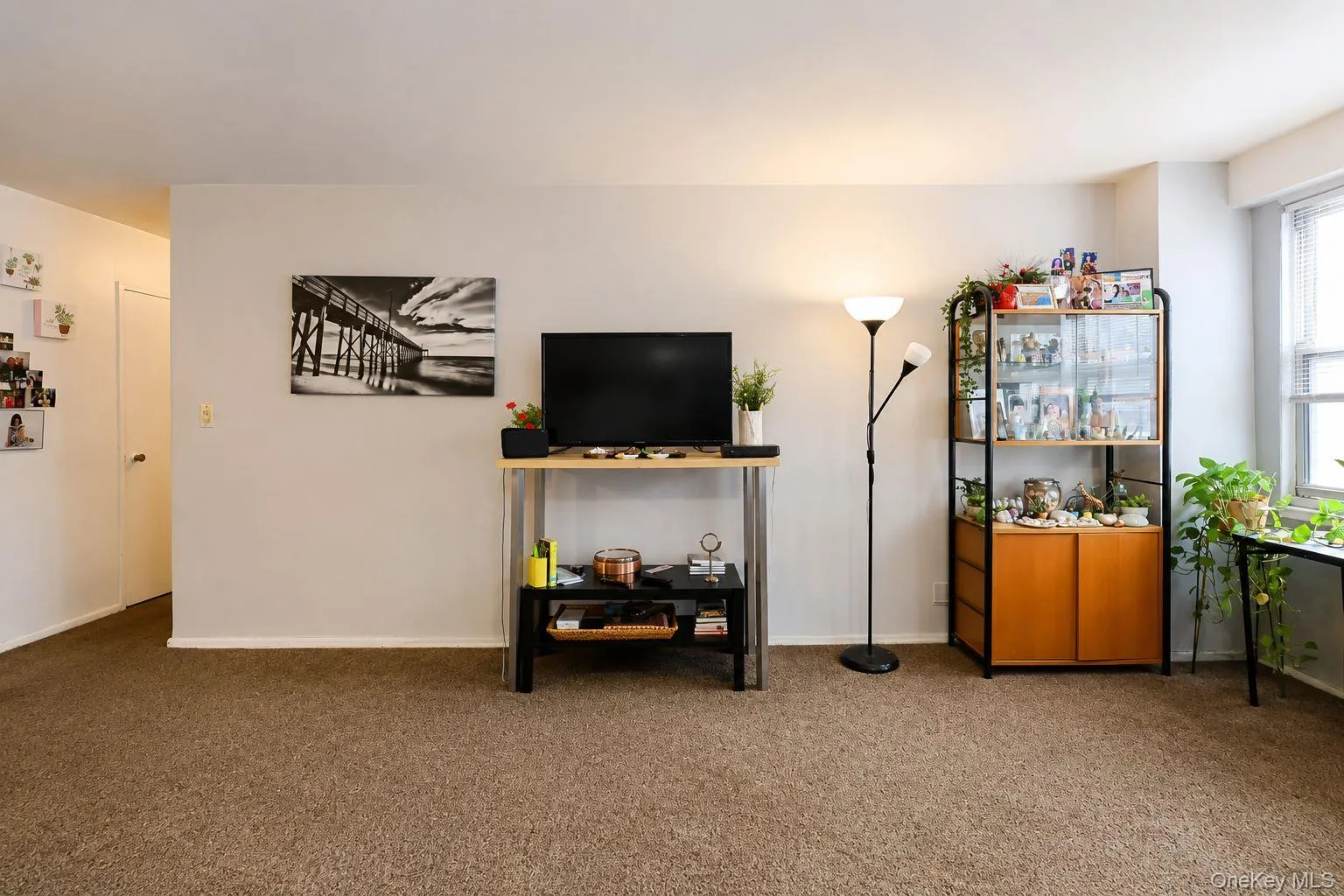 4310 Kissena Boulevard, New York, NY, 2 Bedrooms Bedrooms, 5 Rooms Rooms,1 BathroomBathrooms,Residential,For Rent,Kissena,0,1019503 4310 Kissena Boulevard, New York, NY, 2 Bedrooms Bedrooms, 5 Rooms Rooms,1 BathroomBathrooms,Residential,For Rent,Kissena,0,1019503