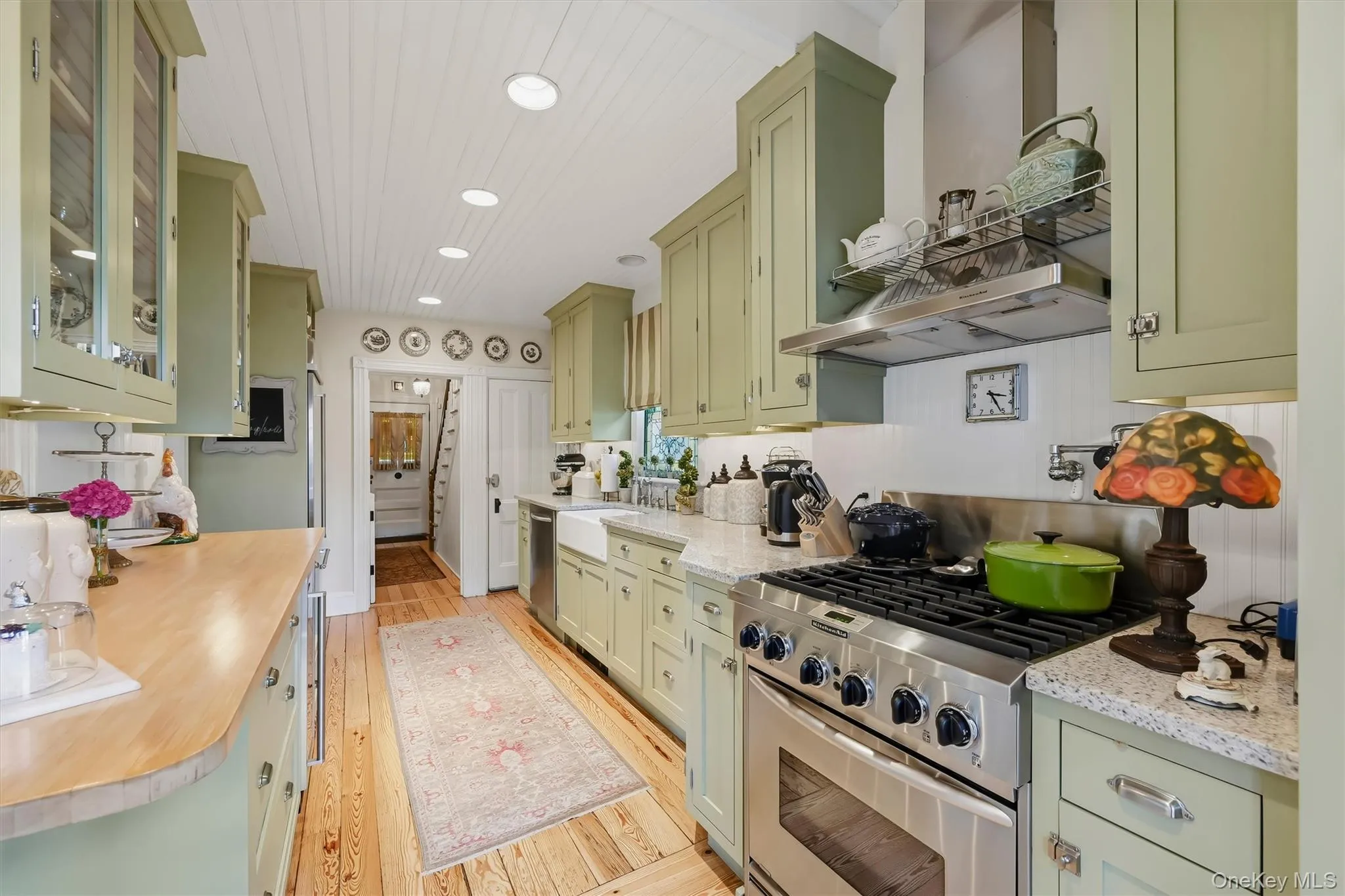 133 Cedar Hill Avenue, Orangetown, NY, 4 Bedrooms Bedrooms, 9 Rooms Rooms,2 BathroomsBathrooms,Residential,For Rent,Cedar Hill,0,1019505 133 Cedar Hill Avenue, Orangetown, NY, 4 Bedrooms Bedrooms, 9 Rooms Rooms,2 BathroomsBathrooms,Residential,For Rent,Cedar Hill,0,1019505