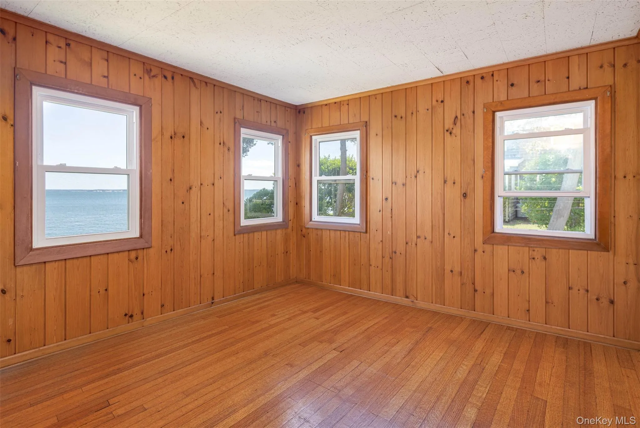 300 Terry Path, Southold, NY, 6 Bedrooms Bedrooms, 12 Rooms Rooms,4 BathroomsBathrooms,Residential,For Rent,Terry,0,1019513 300 Terry Path, Southold, NY, 6 Bedrooms Bedrooms, 12 Rooms Rooms,4 BathroomsBathrooms,Residential,For Rent,Terry,0,1019513