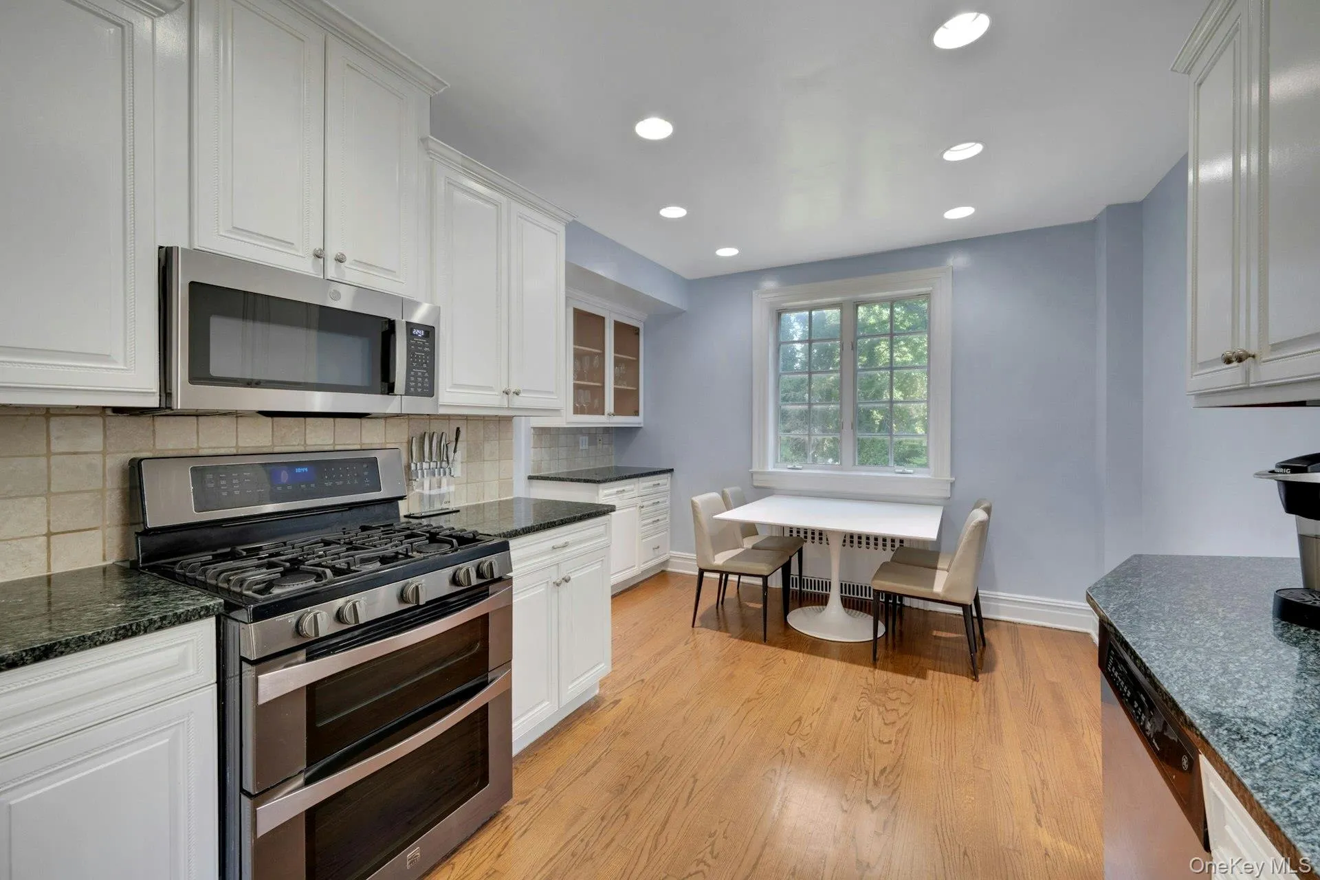 514 Esplanade, Pelham, NY, 4 Bedrooms Bedrooms, 11 Rooms Rooms,4 BathroomsBathrooms,Residential,For Rent,Esplanade,0,1019519 514 Esplanade, Pelham, NY, 4 Bedrooms Bedrooms, 11 Rooms Rooms,4 BathroomsBathrooms,Residential,For Rent,Esplanade,0,1019519