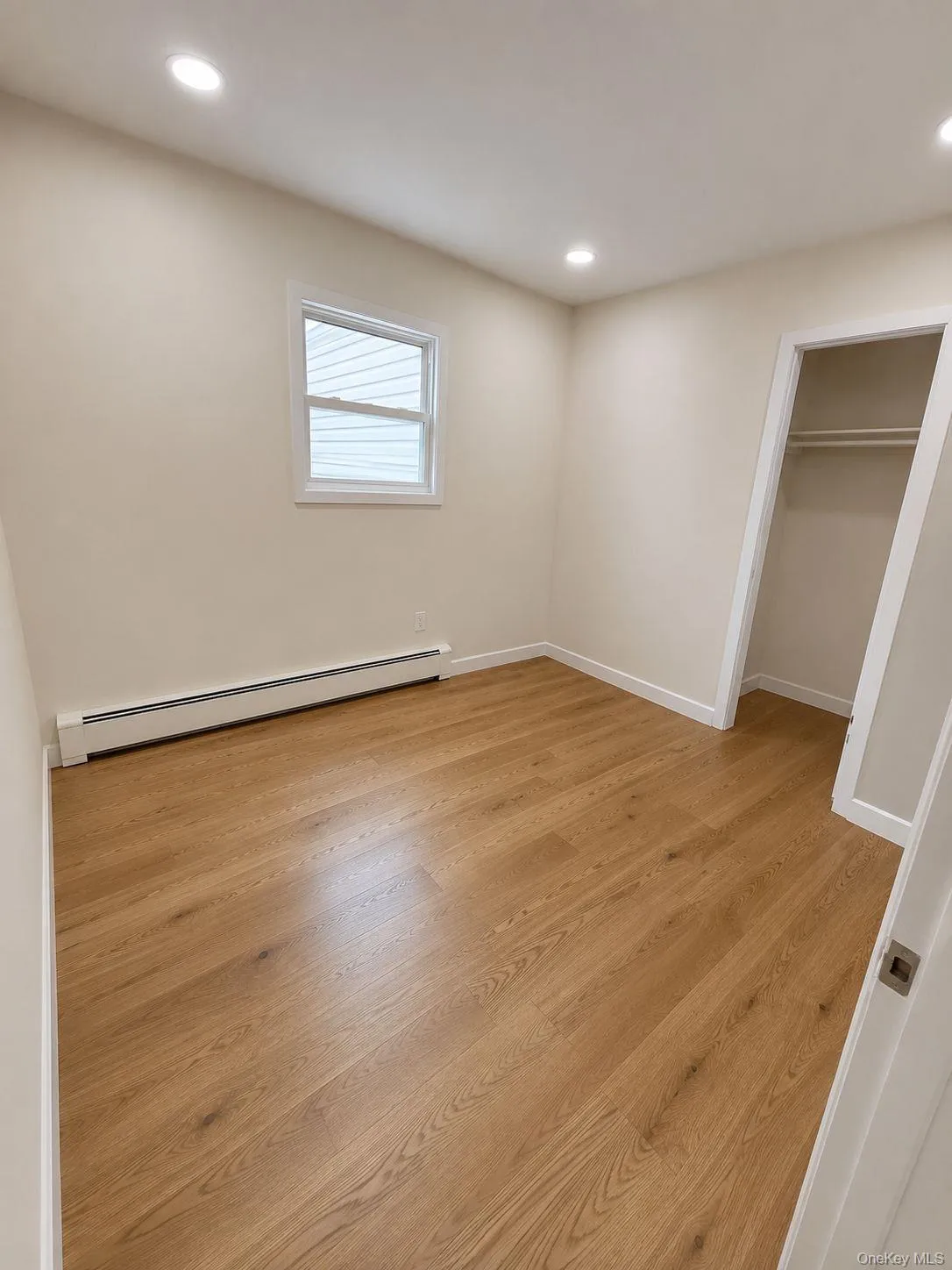 790 Wellwood Avenue, Babylon, NY, 3 Bedrooms Bedrooms, 6 Rooms Rooms,1 BathroomBathrooms,Residential Lease,For Rent,Wellwood,0,1019520 790 Wellwood Avenue, Babylon, NY, 3 Bedrooms Bedrooms, 6 Rooms Rooms,1 BathroomBathrooms,Residential Lease,For Rent,Wellwood,0,1019520