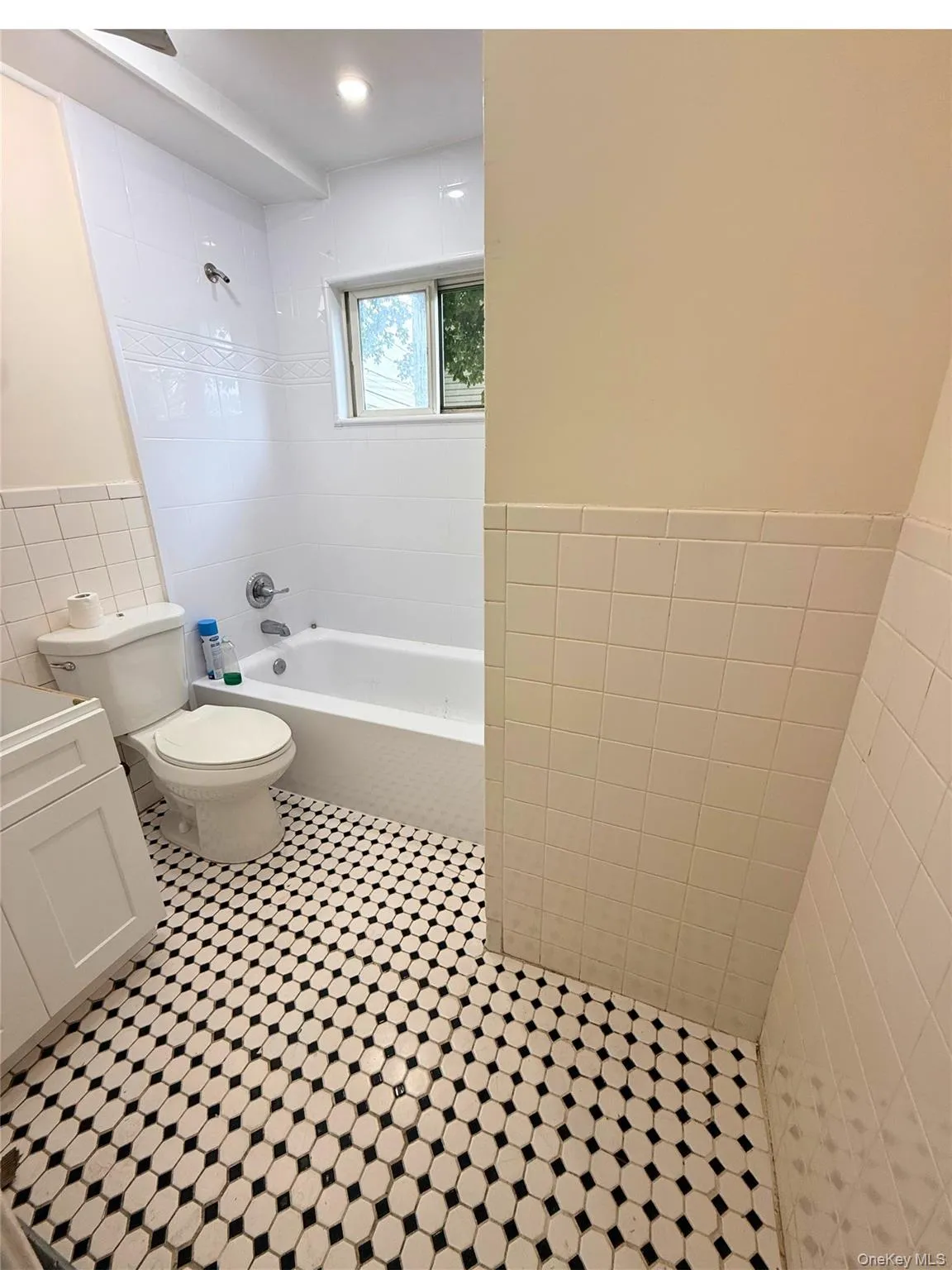 790 Wellwood Avenue, Babylon, NY, 3 Bedrooms Bedrooms, 6 Rooms Rooms,1 BathroomBathrooms,Residential Lease,For Rent,Wellwood,0,1019520 790 Wellwood Avenue, Babylon, NY, 3 Bedrooms Bedrooms, 6 Rooms Rooms,1 BathroomBathrooms,Residential Lease,For Rent,Wellwood,0,1019520