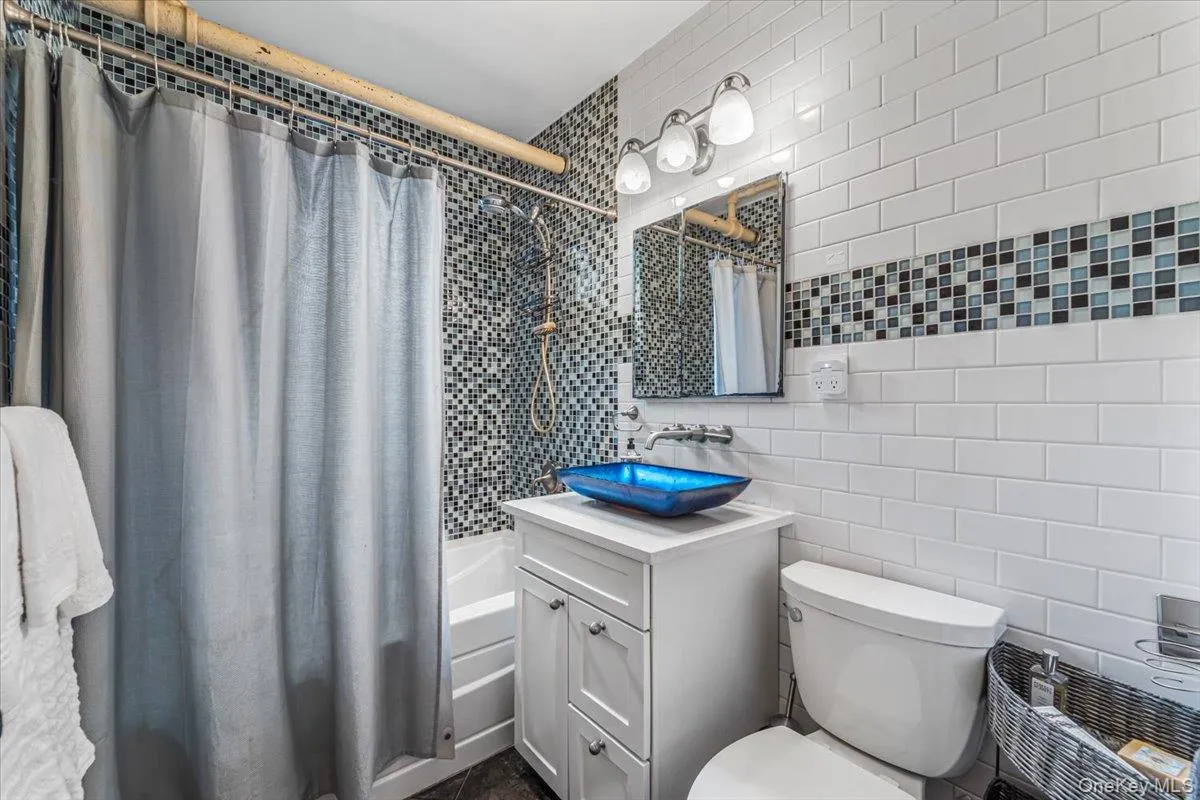 604 Tompkins Avenue, Mamaroneck, NY, 1 Bedroom Bedrooms, 3 Rooms Rooms,1 BathroomBathrooms,Residential,For Rent,Tompkins,0,1019523 604 Tompkins Avenue, Mamaroneck, NY, 1 Bedroom Bedrooms, 3 Rooms Rooms,1 BathroomBathrooms,Residential,For Rent,Tompkins,0,1019523