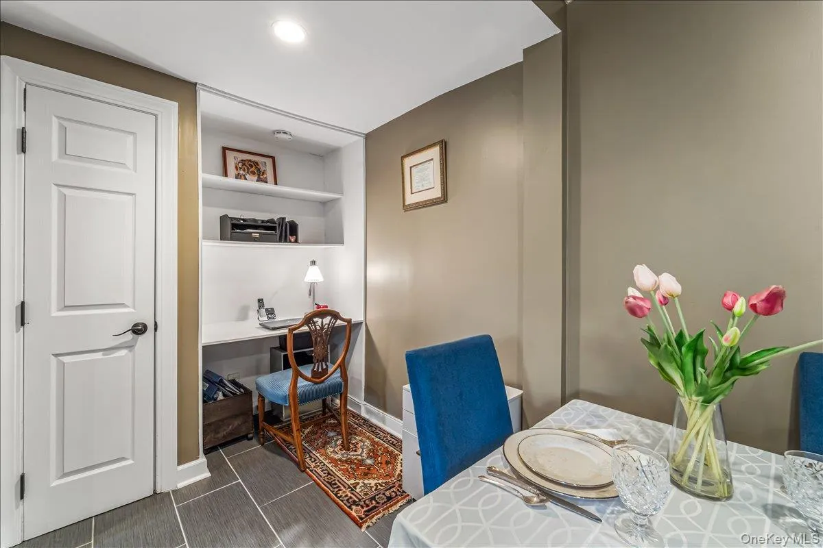 604 Tompkins Avenue, Mamaroneck, NY, 1 Bedroom Bedrooms, 3 Rooms Rooms,1 BathroomBathrooms,Residential,For Rent,Tompkins,0,1019523 604 Tompkins Avenue, Mamaroneck, NY, 1 Bedroom Bedrooms, 3 Rooms Rooms,1 BathroomBathrooms,Residential,For Rent,Tompkins,0,1019523