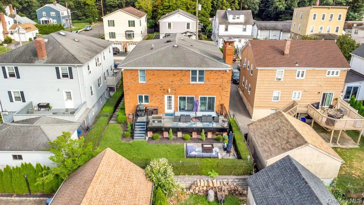 27 Woodside Avenue, Harrison, NY, 3 Bedrooms Bedrooms, 7 Rooms Rooms,3 BathroomsBathrooms,Residential Lease,For Rent,Woodside,0,1019524 27 Woodside Avenue, Harrison, NY, 3 Bedrooms Bedrooms, 7 Rooms Rooms,3 BathroomsBathrooms,Residential Lease,For Rent,Woodside,0,1019524
