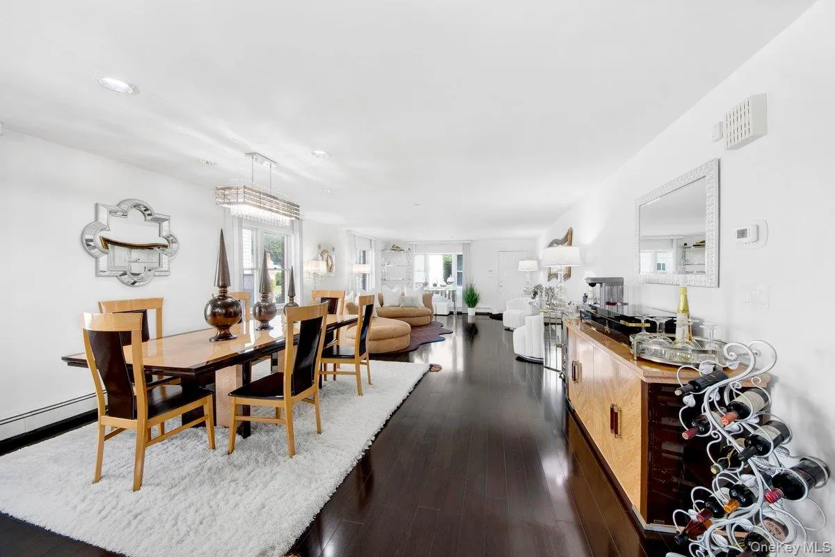 27 Woodside Avenue, Harrison, NY, 3 Bedrooms Bedrooms, 7 Rooms Rooms,3 BathroomsBathrooms,Residential Lease,For Rent,Woodside,0,1019524 27 Woodside Avenue, Harrison, NY, 3 Bedrooms Bedrooms, 7 Rooms Rooms,3 BathroomsBathrooms,Residential Lease,For Rent,Woodside,0,1019524