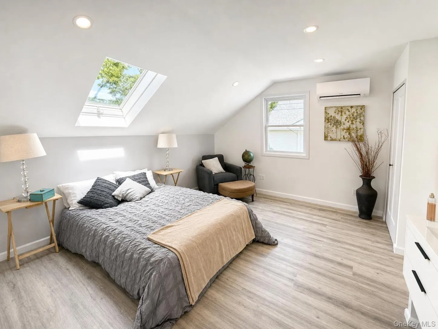 23 Conkling Avenue, Middletown, NY, 4 Bedrooms Bedrooms, 9 Rooms Rooms,2 BathroomsBathrooms,Residential,For Rent,Conkling,0,1019526 23 Conkling Avenue, Middletown, NY, 4 Bedrooms Bedrooms, 9 Rooms Rooms,2 BathroomsBathrooms,Residential,For Rent,Conkling,0,1019526