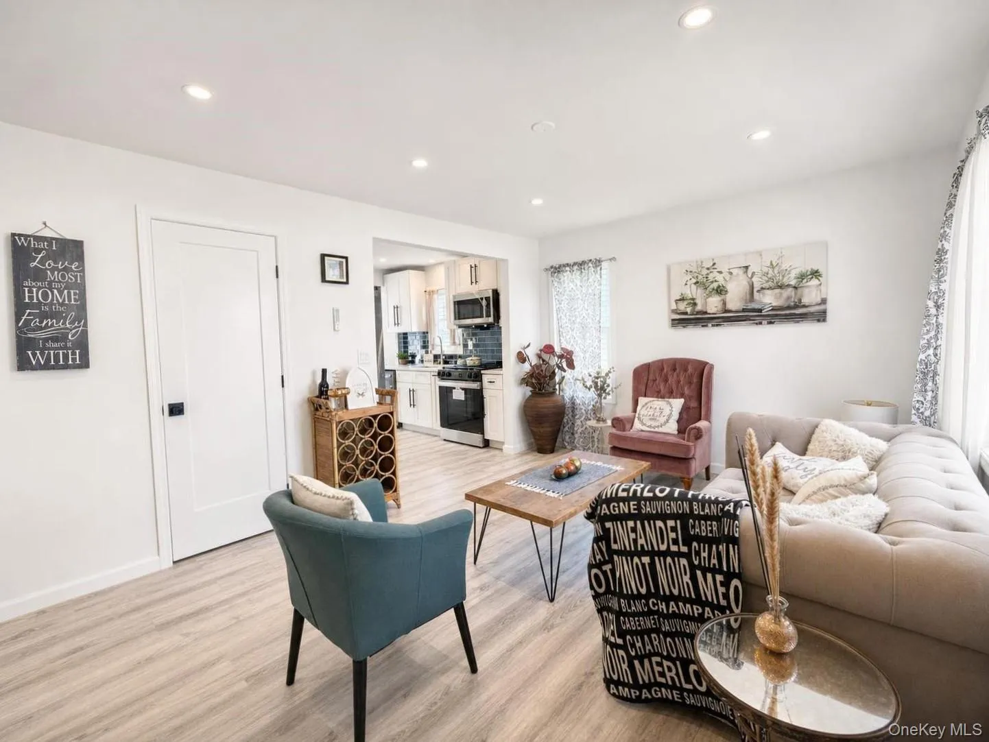 23 Conkling Avenue, Middletown, NY, 4 Bedrooms Bedrooms, 9 Rooms Rooms,2 BathroomsBathrooms,Residential,For Rent,Conkling,0,1019526 23 Conkling Avenue, Middletown, NY, 4 Bedrooms Bedrooms, 9 Rooms Rooms,2 BathroomsBathrooms,Residential,For Rent,Conkling,0,1019526
