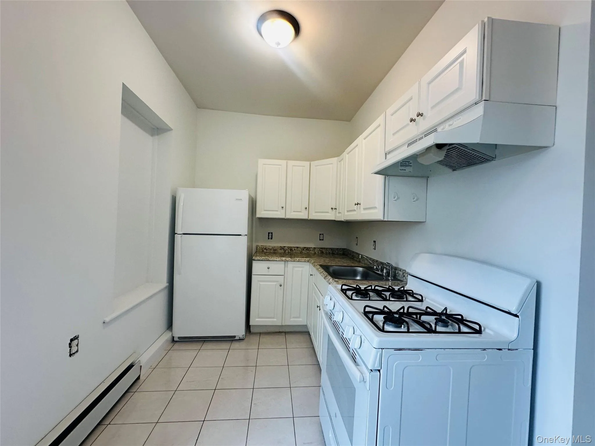 82 Garden Street, Poughkeepsie, NY, 1 Bedroom Bedrooms, 3 Rooms Rooms,1 BathroomBathrooms,Residential Lease,For Rent,Garden,0,1019529 82 Garden Street, Poughkeepsie, NY, 1 Bedroom Bedrooms, 3 Rooms Rooms,1 BathroomBathrooms,Residential Lease,For Rent,Garden,0,1019529