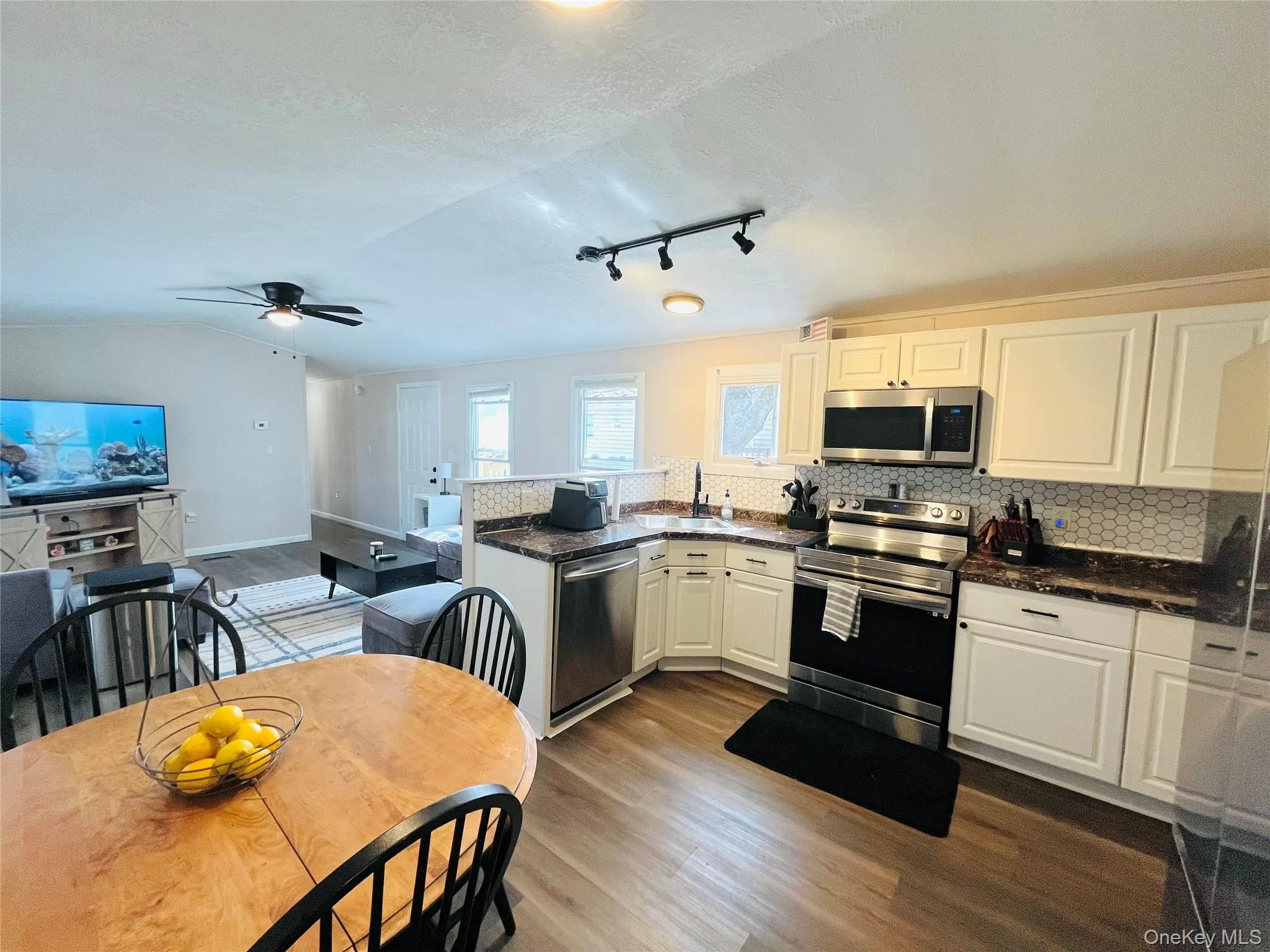 723 Beekman Road, Beekman, NY, 3 Bedrooms Bedrooms, 7 Rooms Rooms,2 BathroomsBathrooms,Residential,For Rent,Beekman,0,1019530 723 Beekman Road, Beekman, NY, 3 Bedrooms Bedrooms, 7 Rooms Rooms,2 BathroomsBathrooms,Residential,For Rent,Beekman,0,1019530