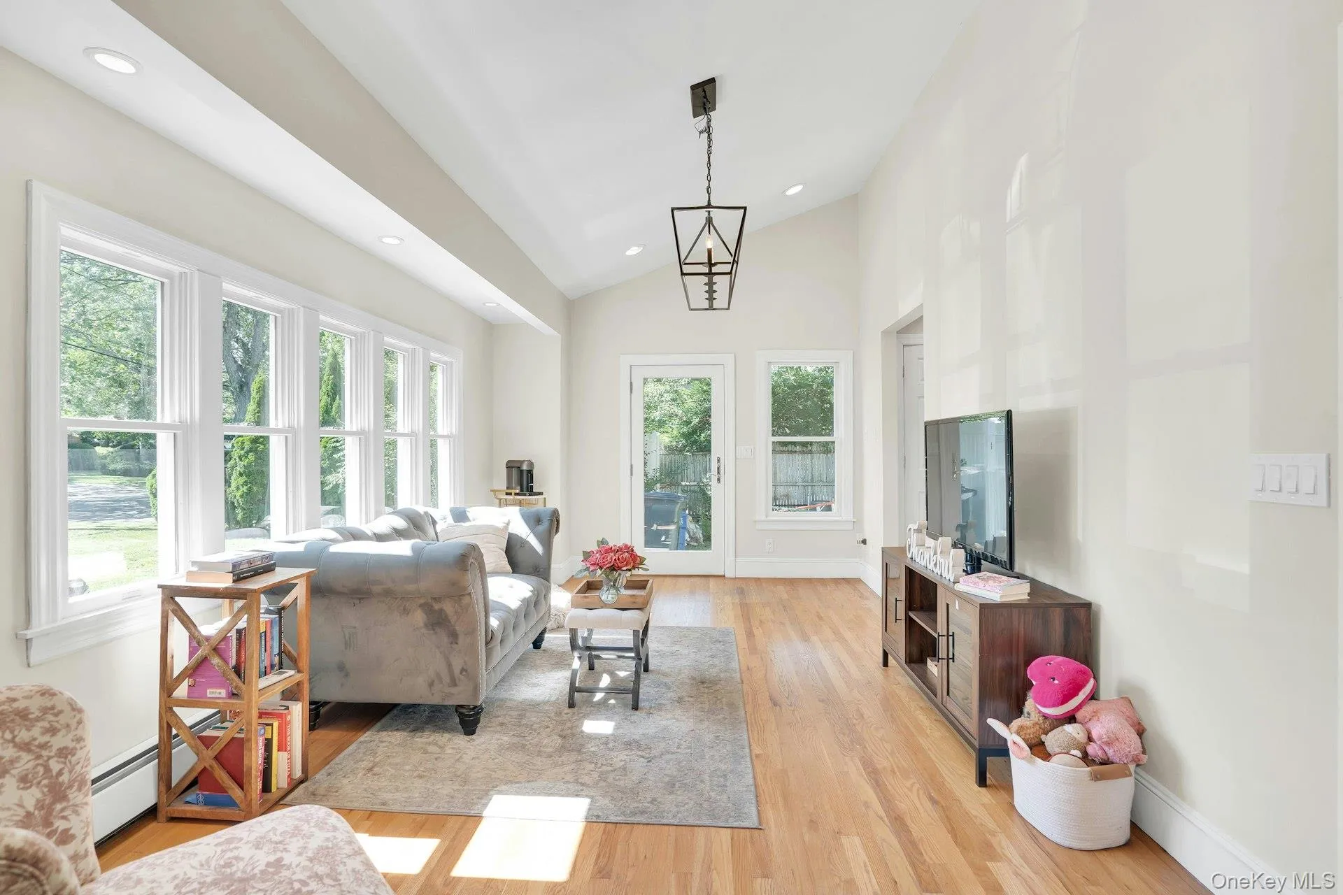 30 Sarina Drive, Smithtown, NY, 4 Bedrooms Bedrooms, 12 Rooms Rooms,3 BathroomsBathrooms,Residential,For Rent,Sarina,0,1019533 30 Sarina Drive, Smithtown, NY, 4 Bedrooms Bedrooms, 12 Rooms Rooms,3 BathroomsBathrooms,Residential,For Rent,Sarina,0,1019533