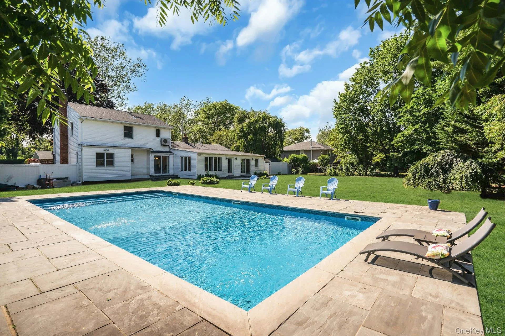 30 Sarina Drive, Smithtown, NY, 4 Bedrooms Bedrooms, 12 Rooms Rooms,3 BathroomsBathrooms,Residential,For Rent,Sarina,0,1019533 30 Sarina Drive, Smithtown, NY, 4 Bedrooms Bedrooms, 12 Rooms Rooms,3 BathroomsBathrooms,Residential,For Rent,Sarina,0,1019533
