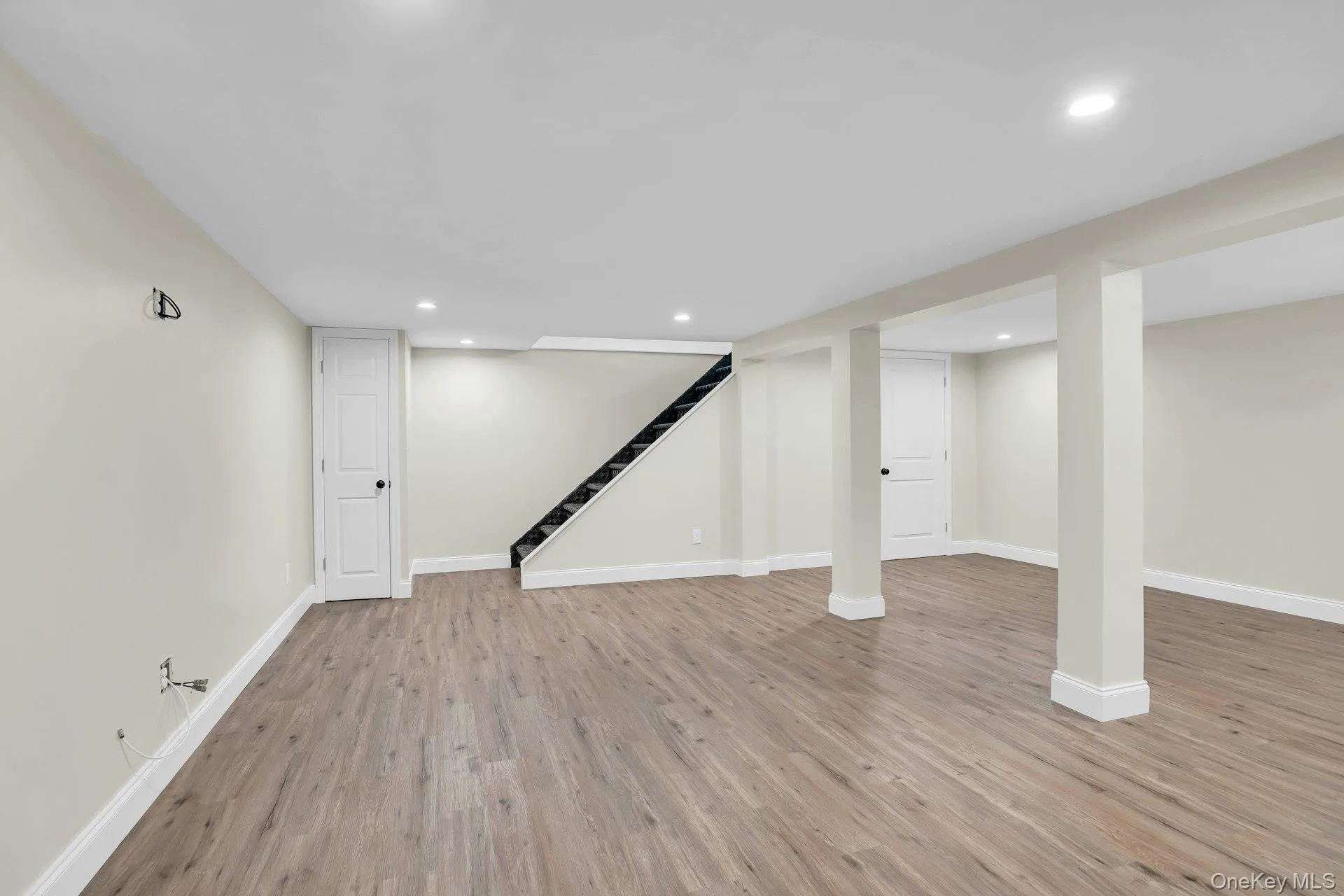 30 Sarina Drive, Smithtown, NY, 4 Bedrooms Bedrooms, 12 Rooms Rooms,3 BathroomsBathrooms,Residential,For Rent,Sarina,0,1019533 30 Sarina Drive, Smithtown, NY, 4 Bedrooms Bedrooms, 12 Rooms Rooms,3 BathroomsBathrooms,Residential,For Rent,Sarina,0,1019533