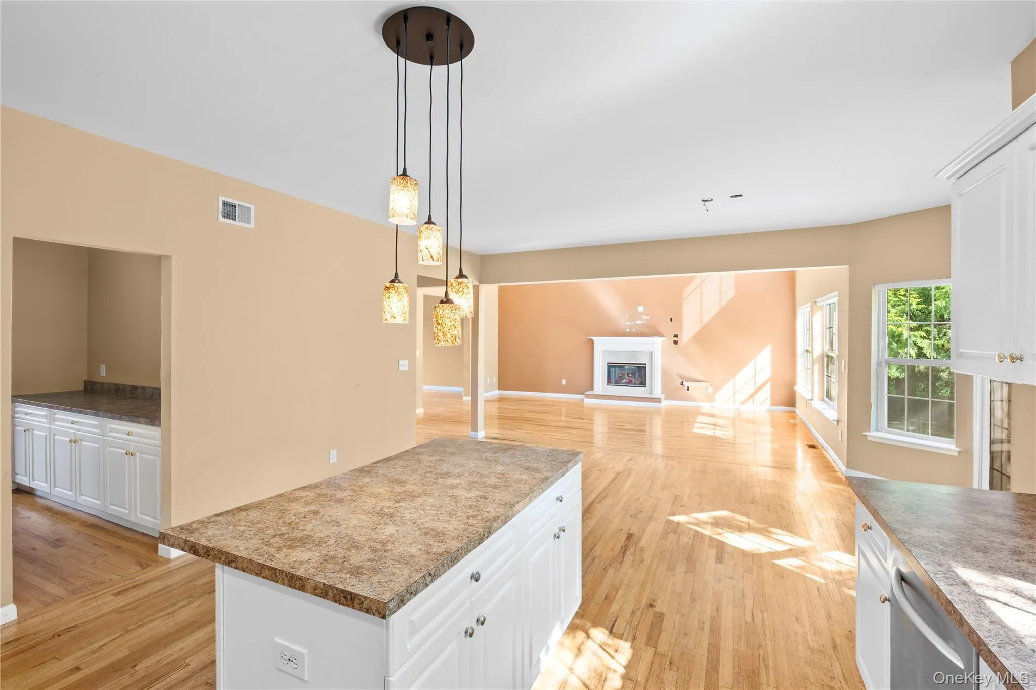 72 Sweetgum Lane, Brookhaven, NY, 4 Bedrooms Bedrooms, 9 Rooms Rooms,3 BathroomsBathrooms,Residential,For Rent,Sweetgum,0,1019536 72 Sweetgum Lane, Brookhaven, NY, 4 Bedrooms Bedrooms, 9 Rooms Rooms,3 BathroomsBathrooms,Residential,For Rent,Sweetgum,0,1019536