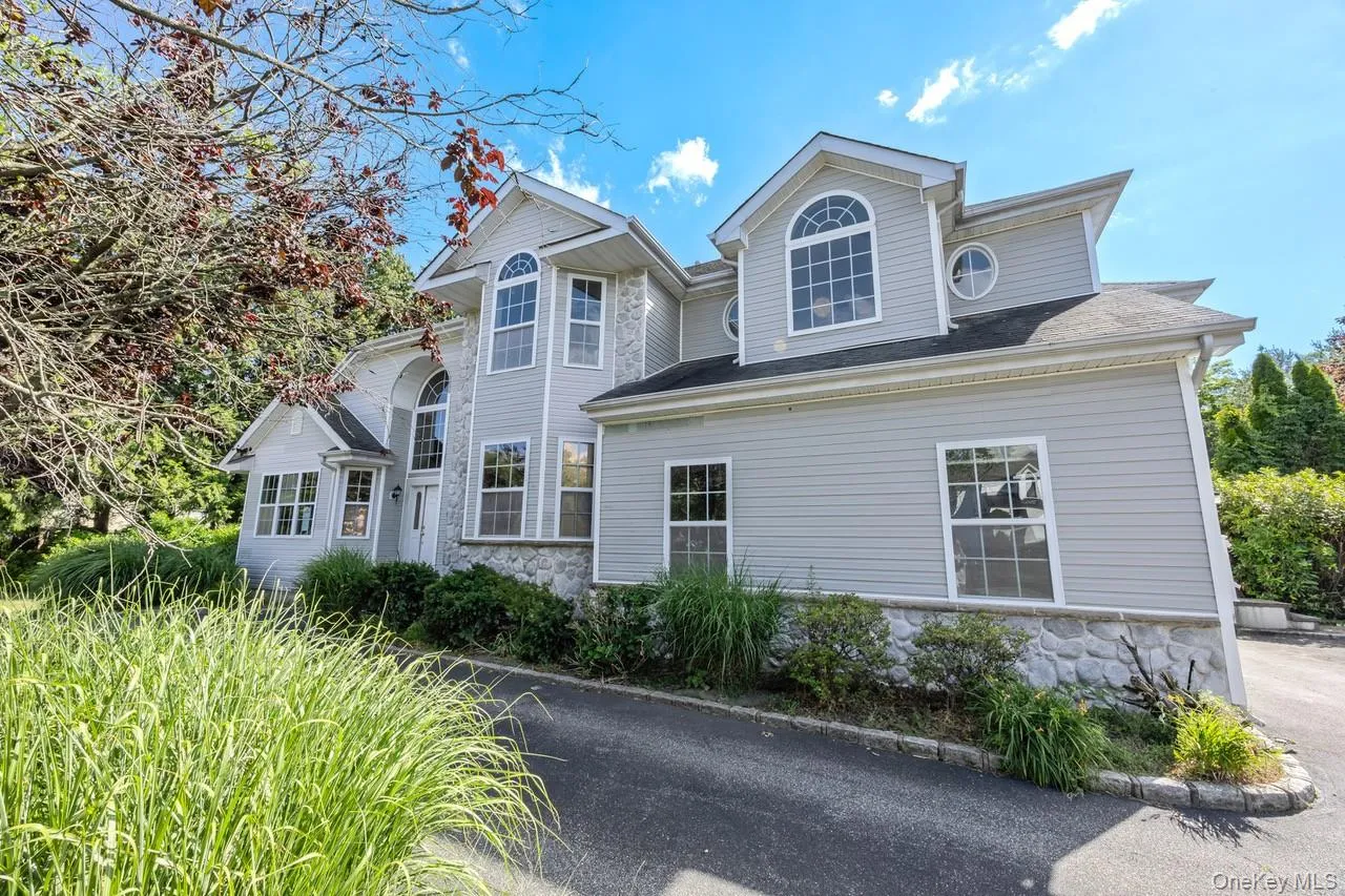 72 Sweetgum Lane, Brookhaven, NY, 4 Bedrooms Bedrooms, 9 Rooms Rooms,3 BathroomsBathrooms,Residential,For Rent,Sweetgum,0,1019536 72 Sweetgum Lane, Brookhaven, NY, 4 Bedrooms Bedrooms, 9 Rooms Rooms,3 BathroomsBathrooms,Residential,For Rent,Sweetgum,0,1019536