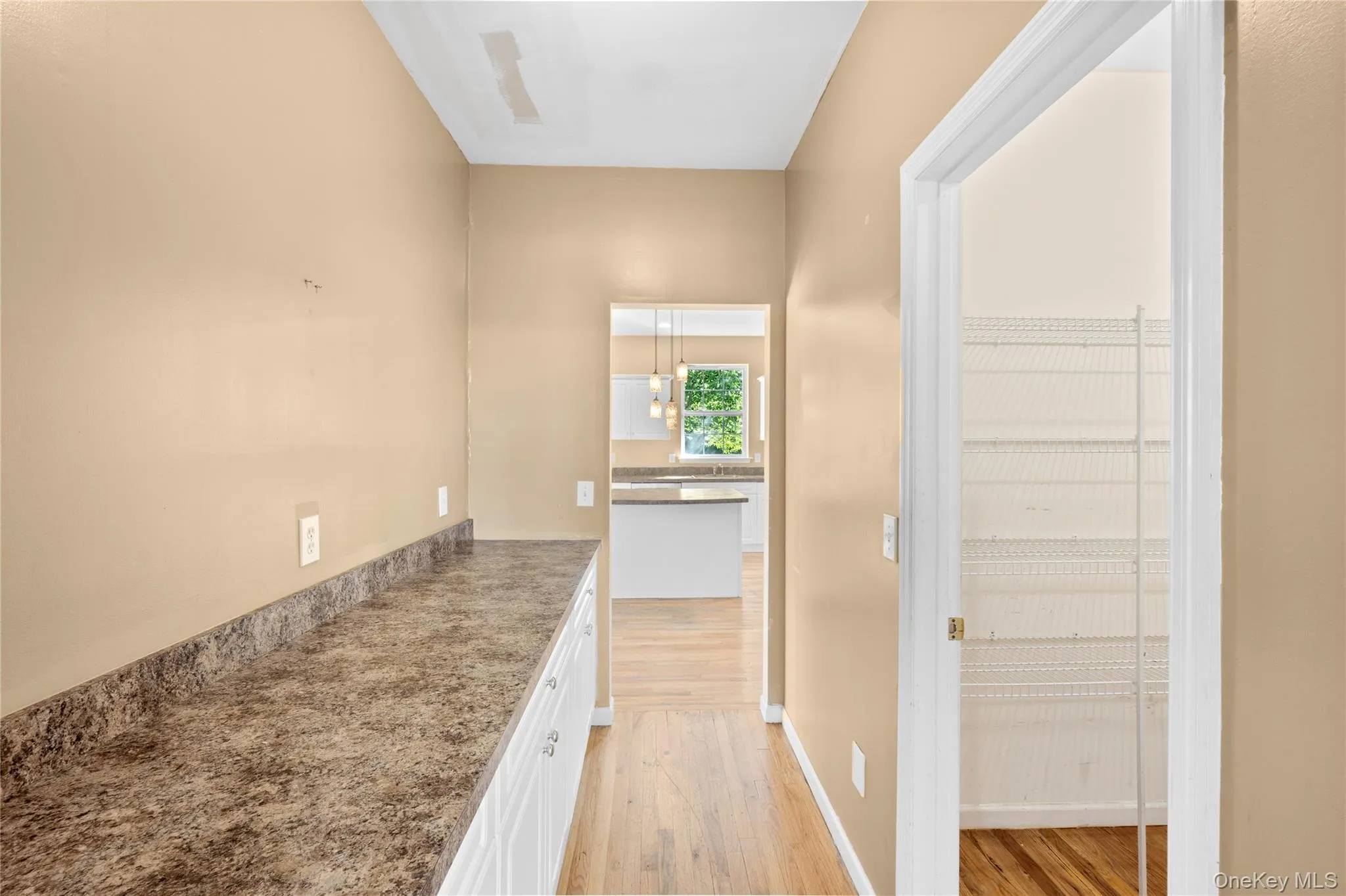 72 Sweetgum Lane, Brookhaven, NY, 4 Bedrooms Bedrooms, 9 Rooms Rooms,3 BathroomsBathrooms,Residential,For Rent,Sweetgum,0,1019536 72 Sweetgum Lane, Brookhaven, NY, 4 Bedrooms Bedrooms, 9 Rooms Rooms,3 BathroomsBathrooms,Residential,For Rent,Sweetgum,0,1019536