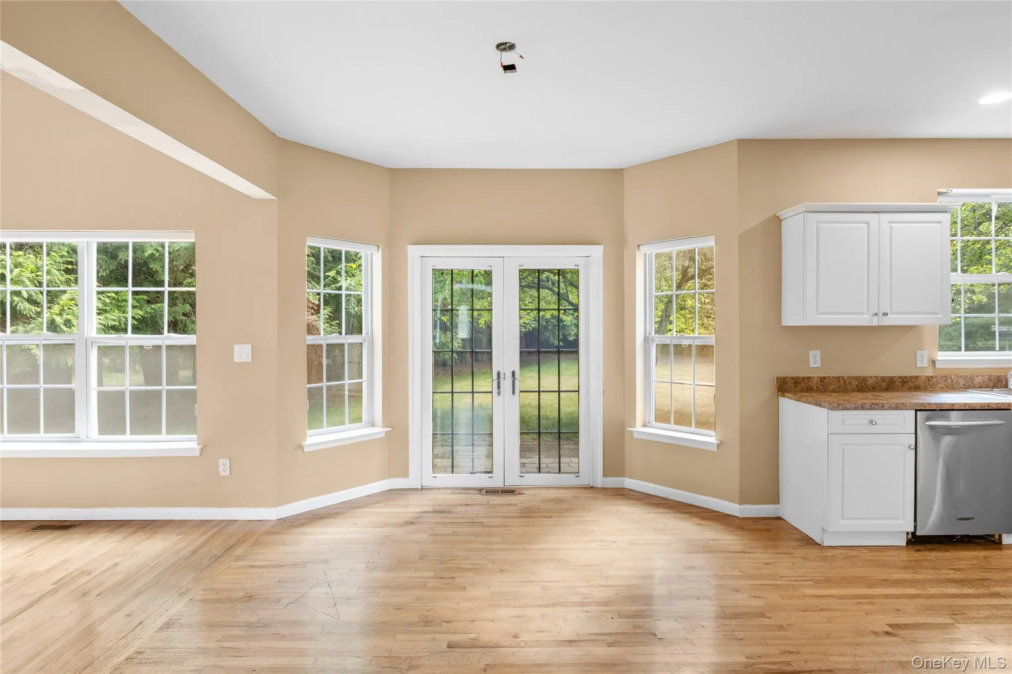 72 Sweetgum Lane, Brookhaven, NY, 4 Bedrooms Bedrooms, 9 Rooms Rooms,3 BathroomsBathrooms,Residential,For Rent,Sweetgum,0,1019536 72 Sweetgum Lane, Brookhaven, NY, 4 Bedrooms Bedrooms, 9 Rooms Rooms,3 BathroomsBathrooms,Residential,For Rent,Sweetgum,0,1019536