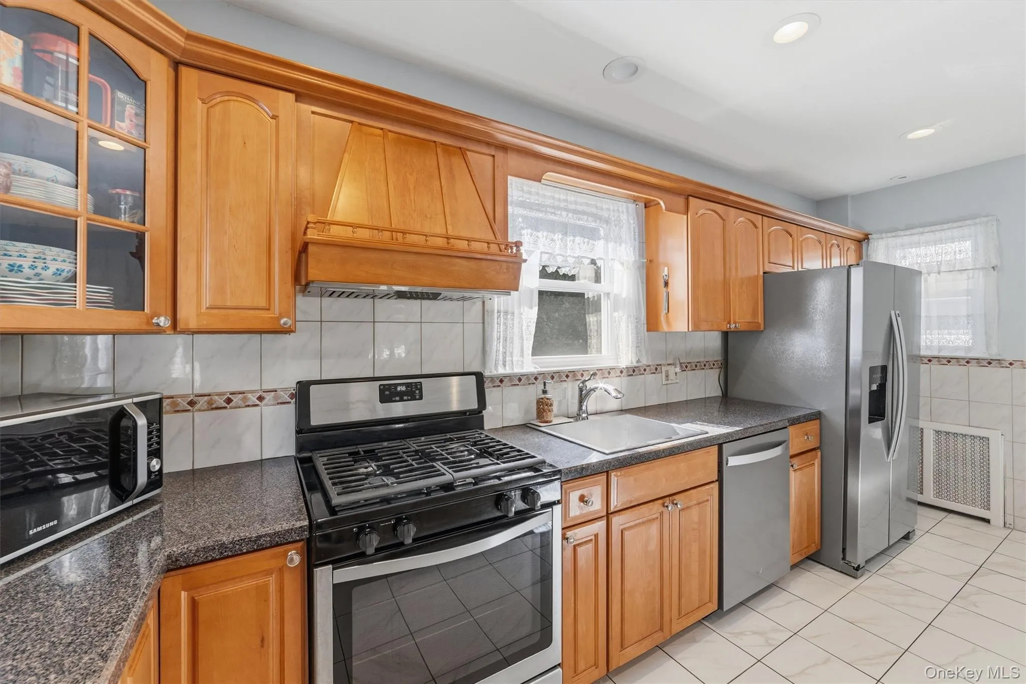 70 First Street, Yonkers, NY, 3 Bedrooms Bedrooms, 11 Rooms Rooms,2 BathroomsBathrooms,Residential,For Rent,First,0,1019539 70 First Street, Yonkers, NY, 3 Bedrooms Bedrooms, 11 Rooms Rooms,2 BathroomsBathrooms,Residential,For Rent,First,0,1019539