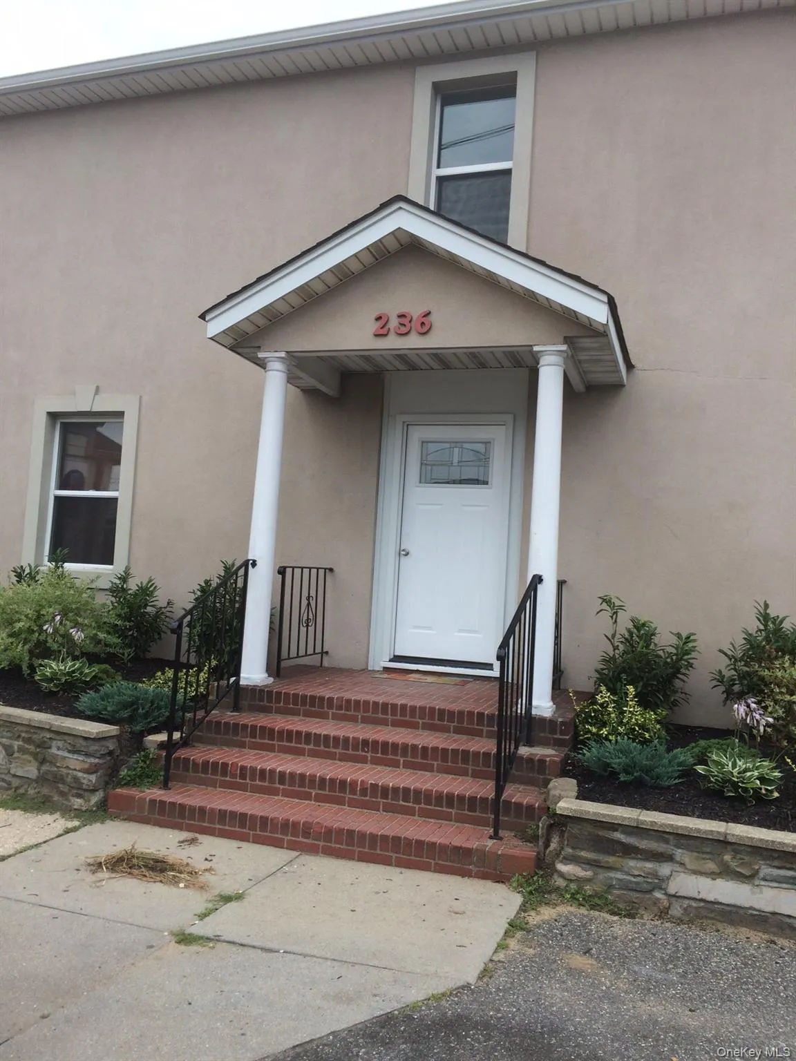 236 Montauk Highway, Babylon, NY, 1 Bedroom Bedrooms, 3 Rooms Rooms,1 BathroomBathrooms,Residential Lease,For Rent,Montauk,0,1019543 236 Montauk Highway, Babylon, NY, 1 Bedroom Bedrooms, 3 Rooms Rooms,1 BathroomBathrooms,Residential Lease,For Rent,Montauk,0,1019543