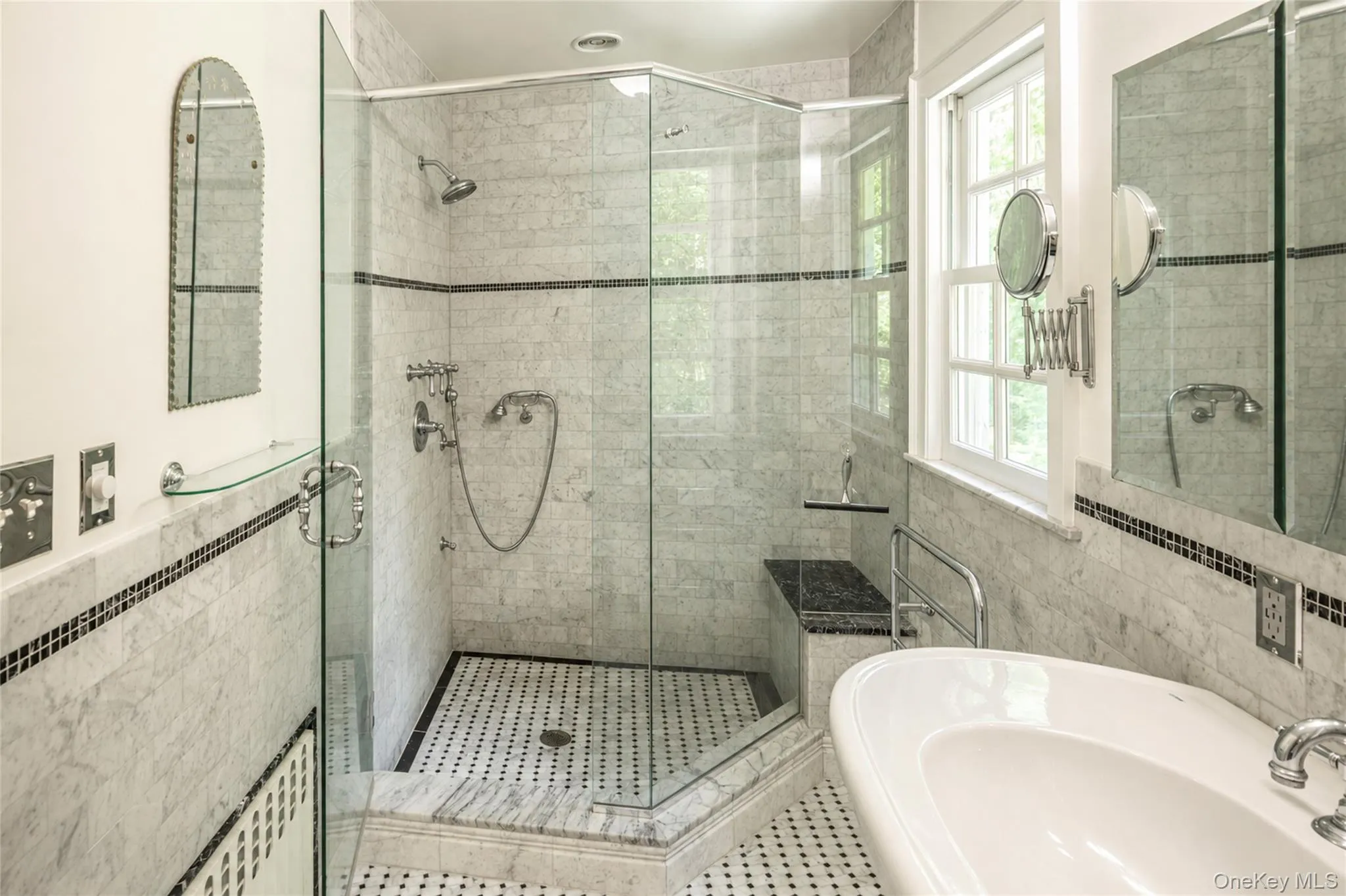 190 Douglas Place, Mount Vernon, NY, 5 Bedrooms Bedrooms, 12 Rooms Rooms,3 BathroomsBathrooms,Residential,For Rent,Douglas,0,1019544 190 Douglas Place, Mount Vernon, NY, 5 Bedrooms Bedrooms, 12 Rooms Rooms,3 BathroomsBathrooms,Residential,For Rent,Douglas,0,1019544