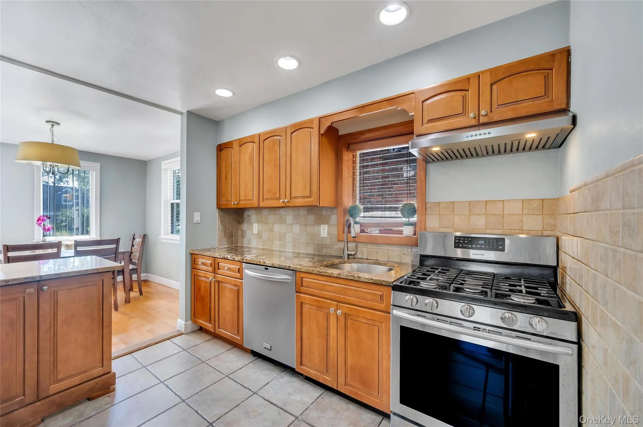 374 Rockaway Parkway, Hempstead, NY, 4 Bedrooms Bedrooms, 8 Rooms Rooms,2 BathroomsBathrooms,Residential,For Rent,Rockaway,0,1019546 374 Rockaway Parkway, Hempstead, NY, 4 Bedrooms Bedrooms, 8 Rooms Rooms,2 BathroomsBathrooms,Residential,For Rent,Rockaway,0,1019546